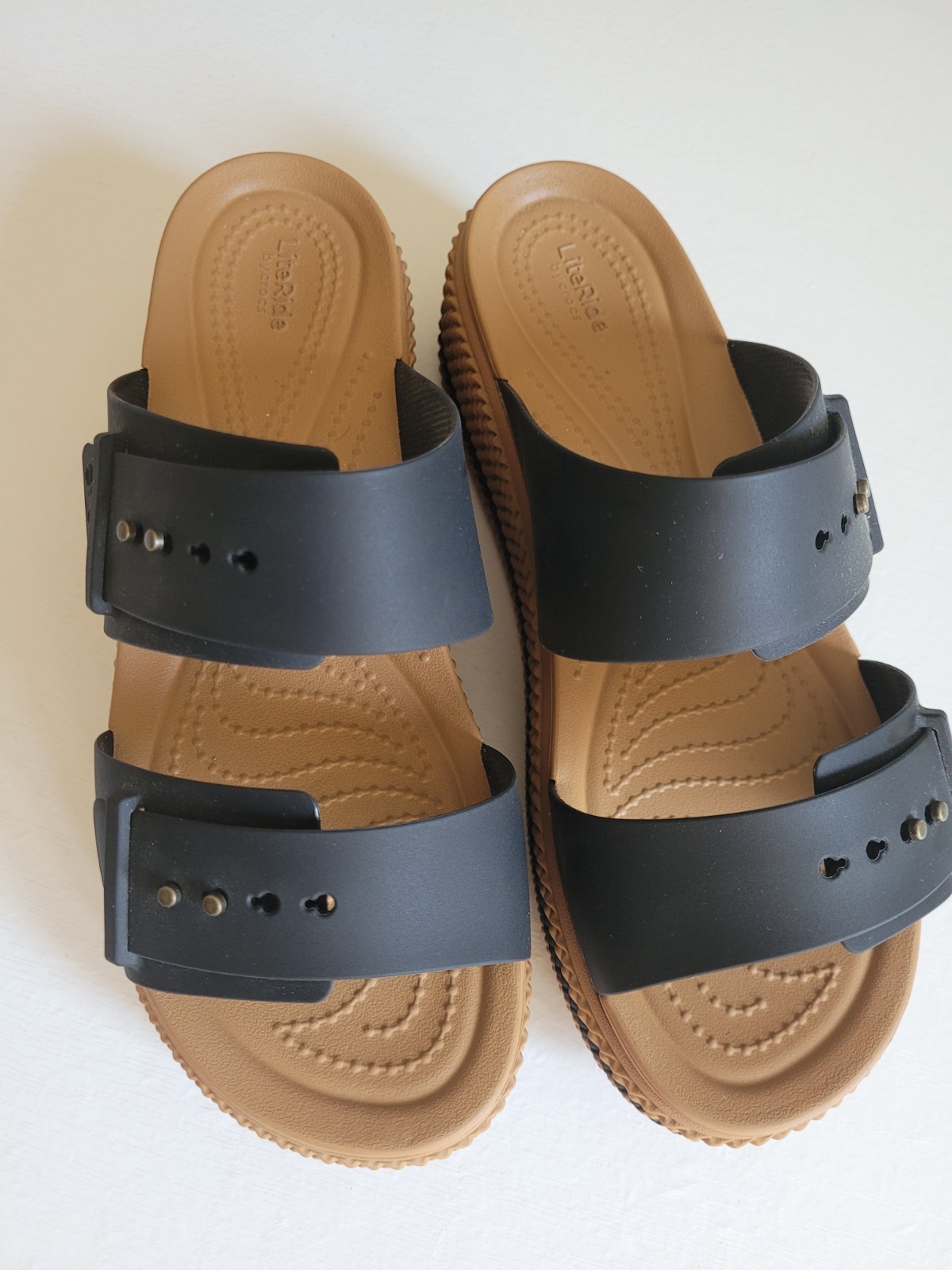 Crocs Womens Brooklyn Buckle Low Wedge Black 9 Medium US