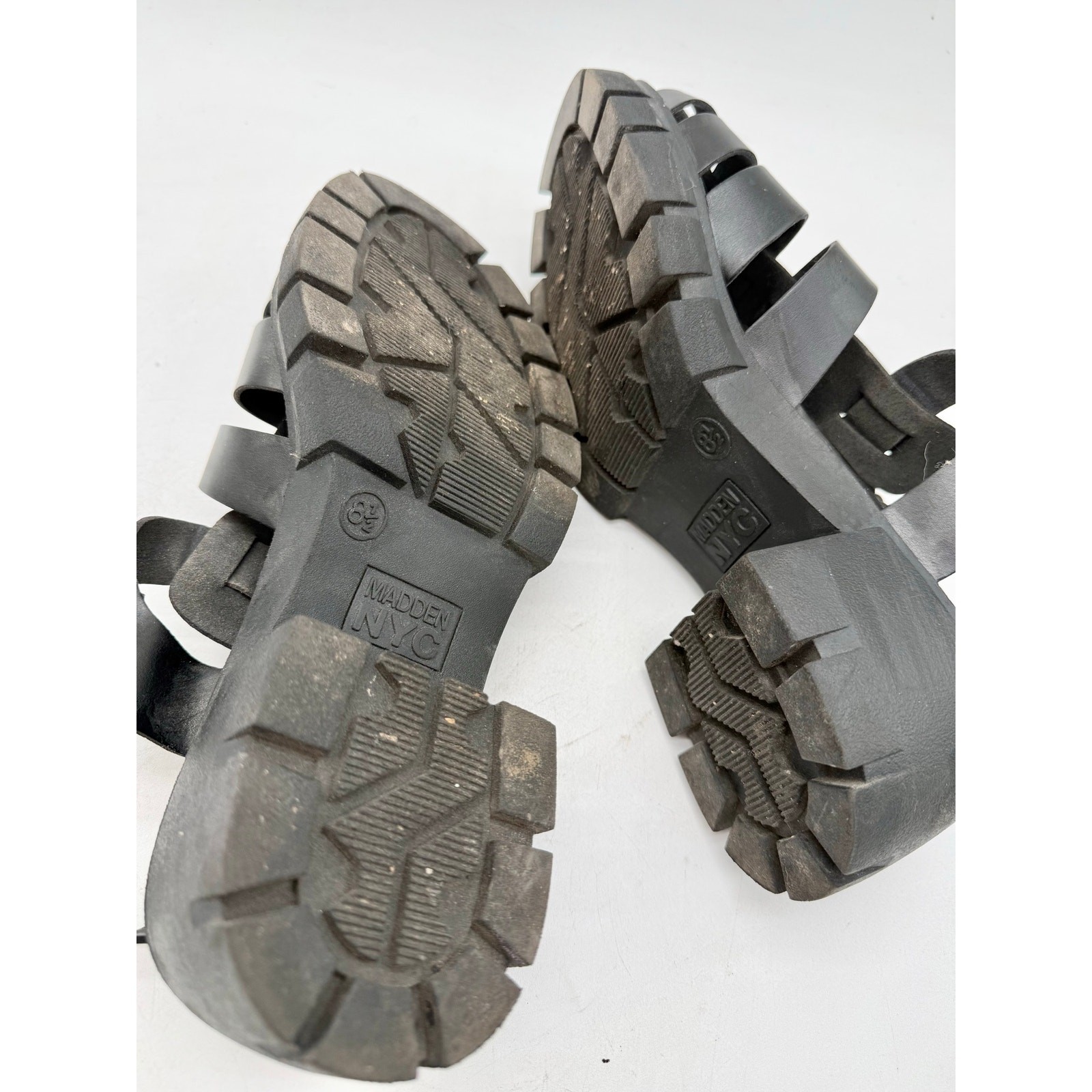 Madden NYC Black Chunky Fisherman Platform Sandals Lug Sole Women’s 8.5