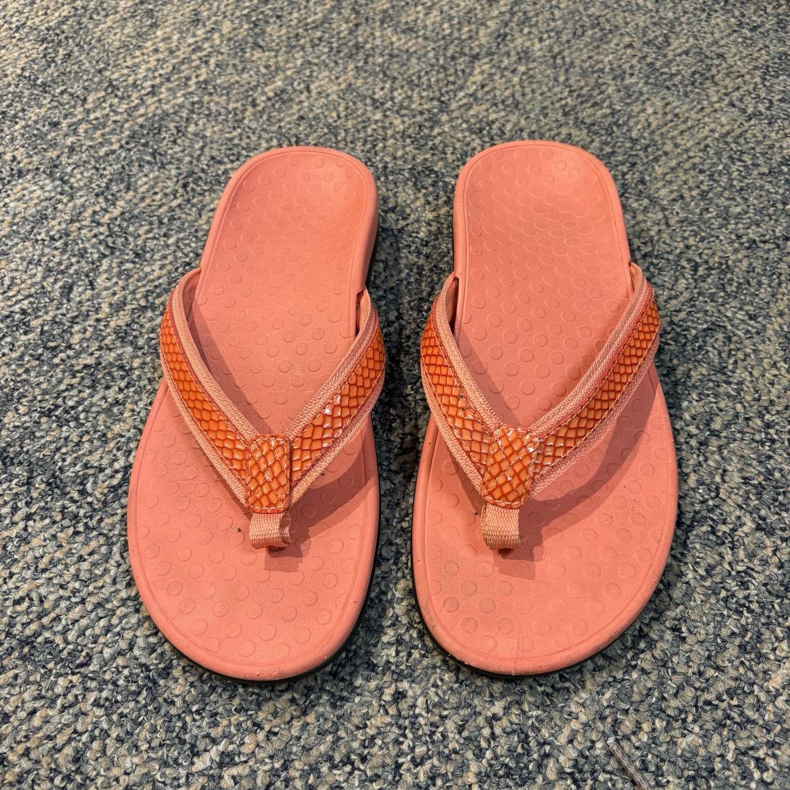 Vionic Tide Perforated Coral Thong Sandal Flip Flop Women’s Size 9