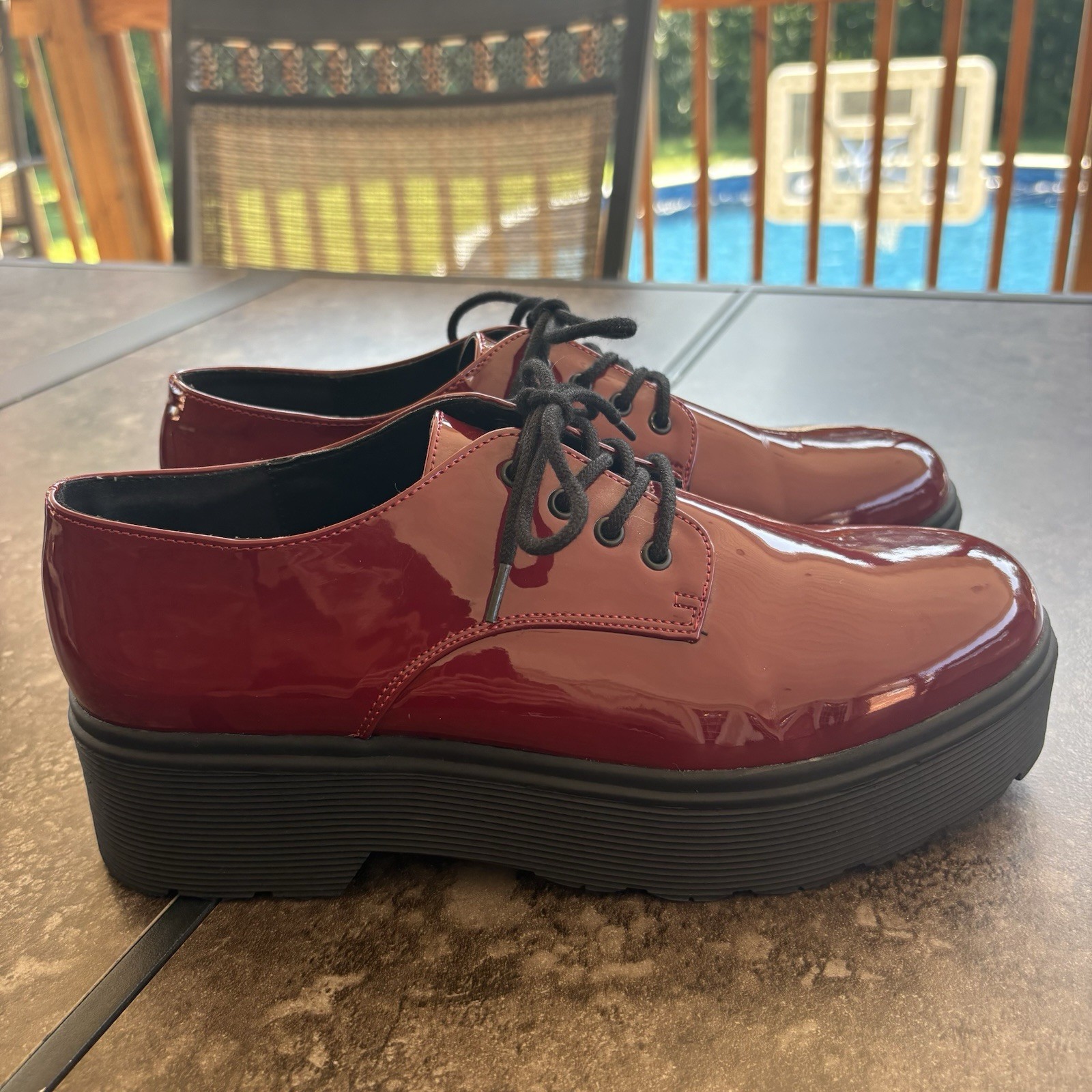 Forever 21 Patent Leather Chunky Oxford Glossy Platform Shoes Size 9 Red Wine