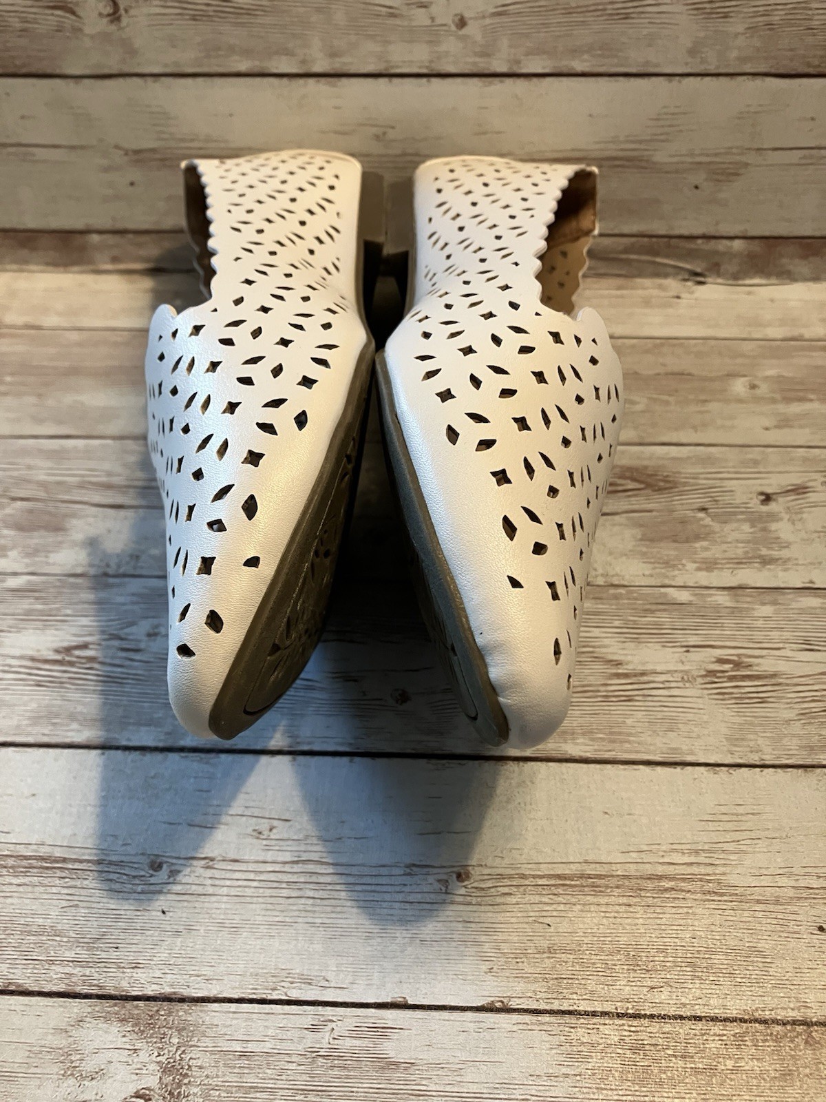 New Union Bay Women’s 8.5 Whitney Ivory Shoes Loafer Flats Laser Cut Out