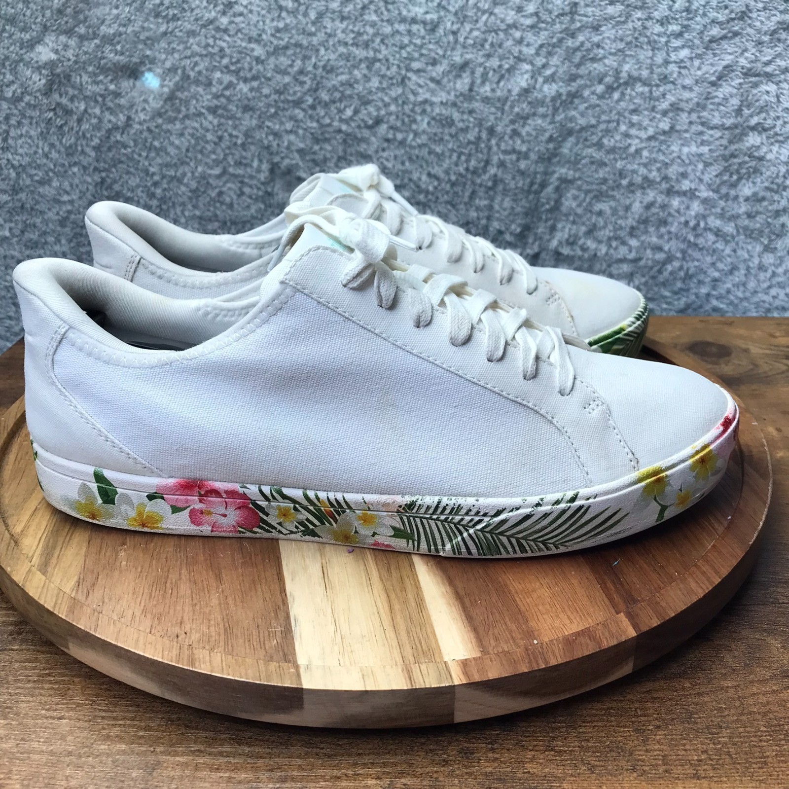 Kizik Irvine Canvas Sneaker M 8.5 W 10 White Floral Hands Free Comfort Shoes