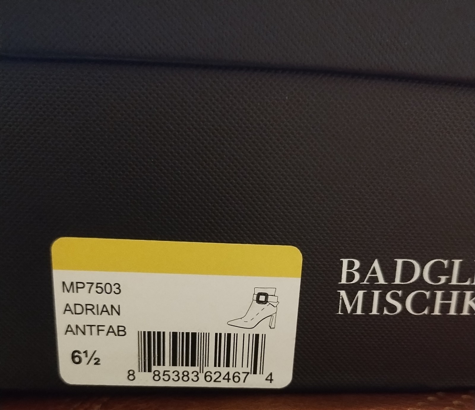 New badgley mischka Velvet Ankle Boot Blue Box, Dust Cover. Crystal Buckle 6.5