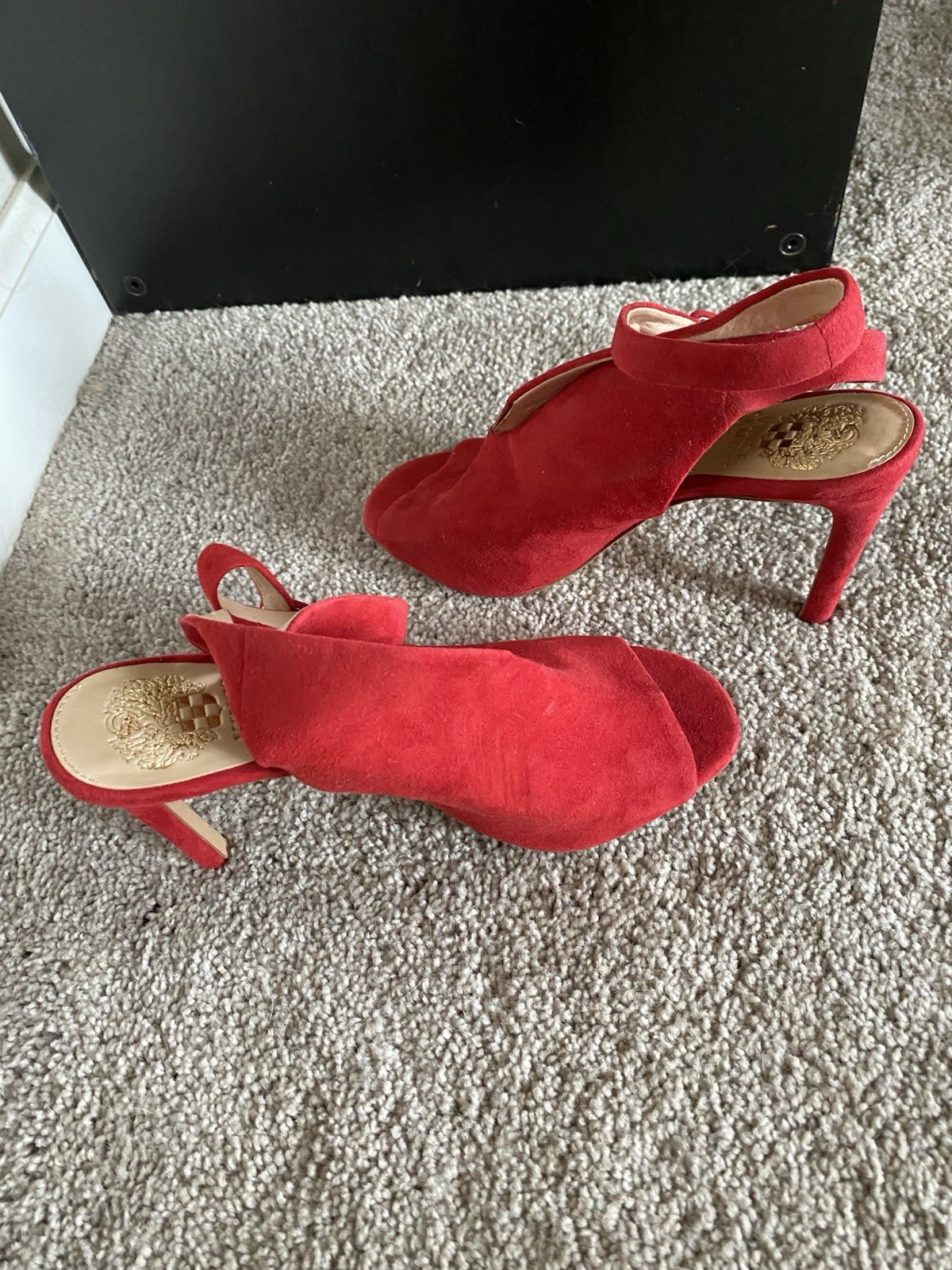 Vince Camuto Women’s Heels 6.5 Red Suede