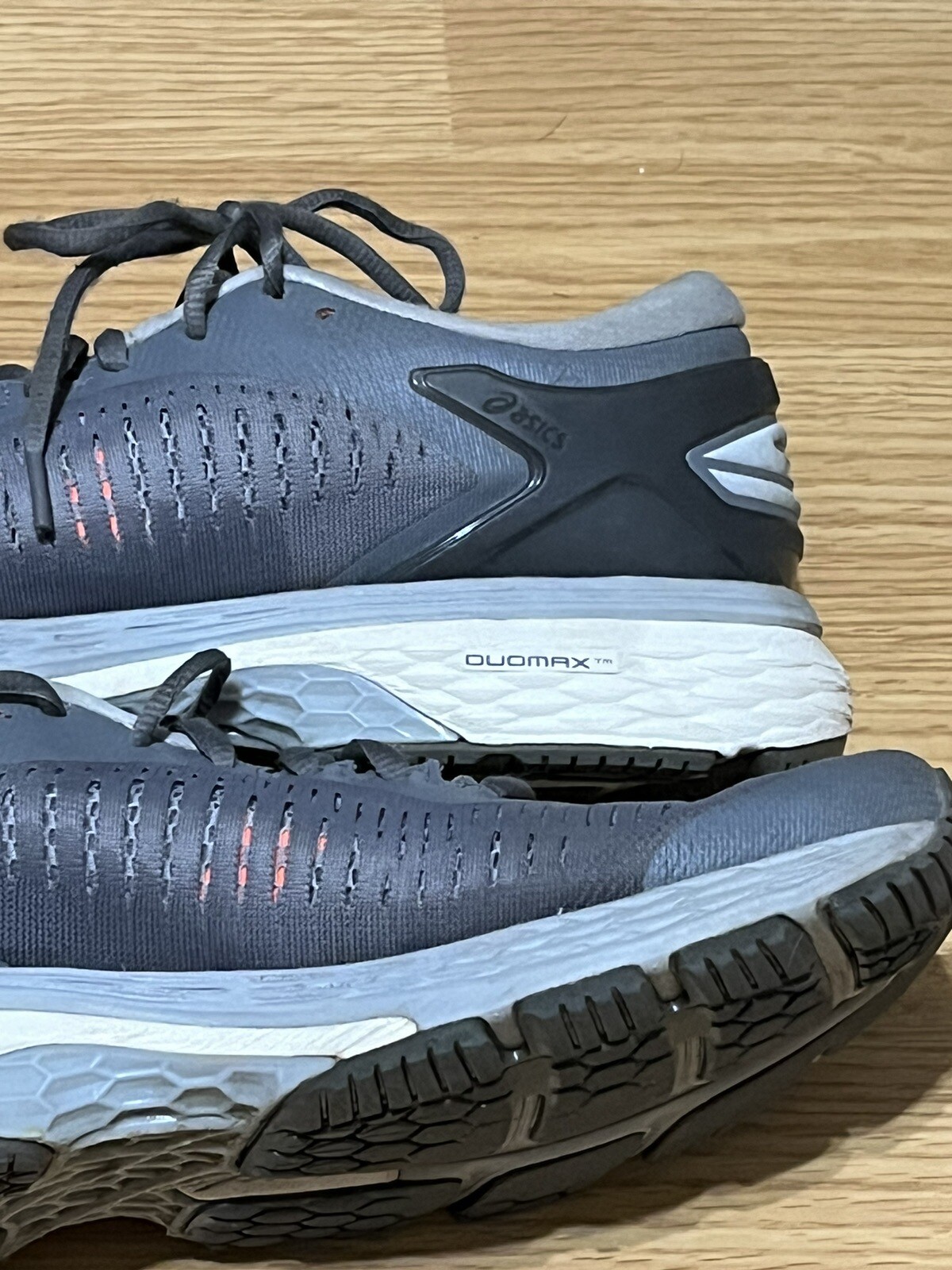 ASICS GelKayano 25 Running Womens Grey Sneakers Shoes 1012A026-020 Sz 8