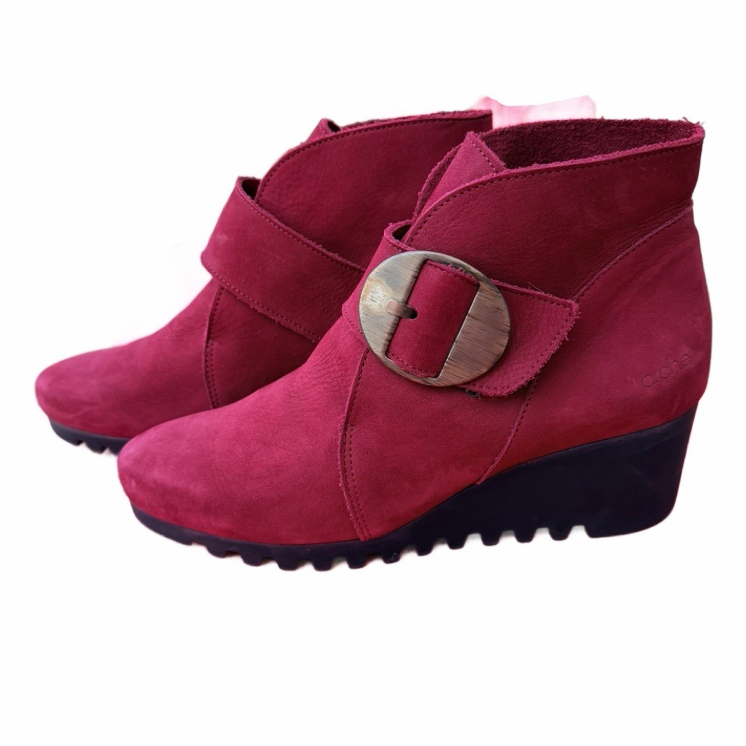 Arche Larrie Women’s Red Leather Wedge Ankle Boots