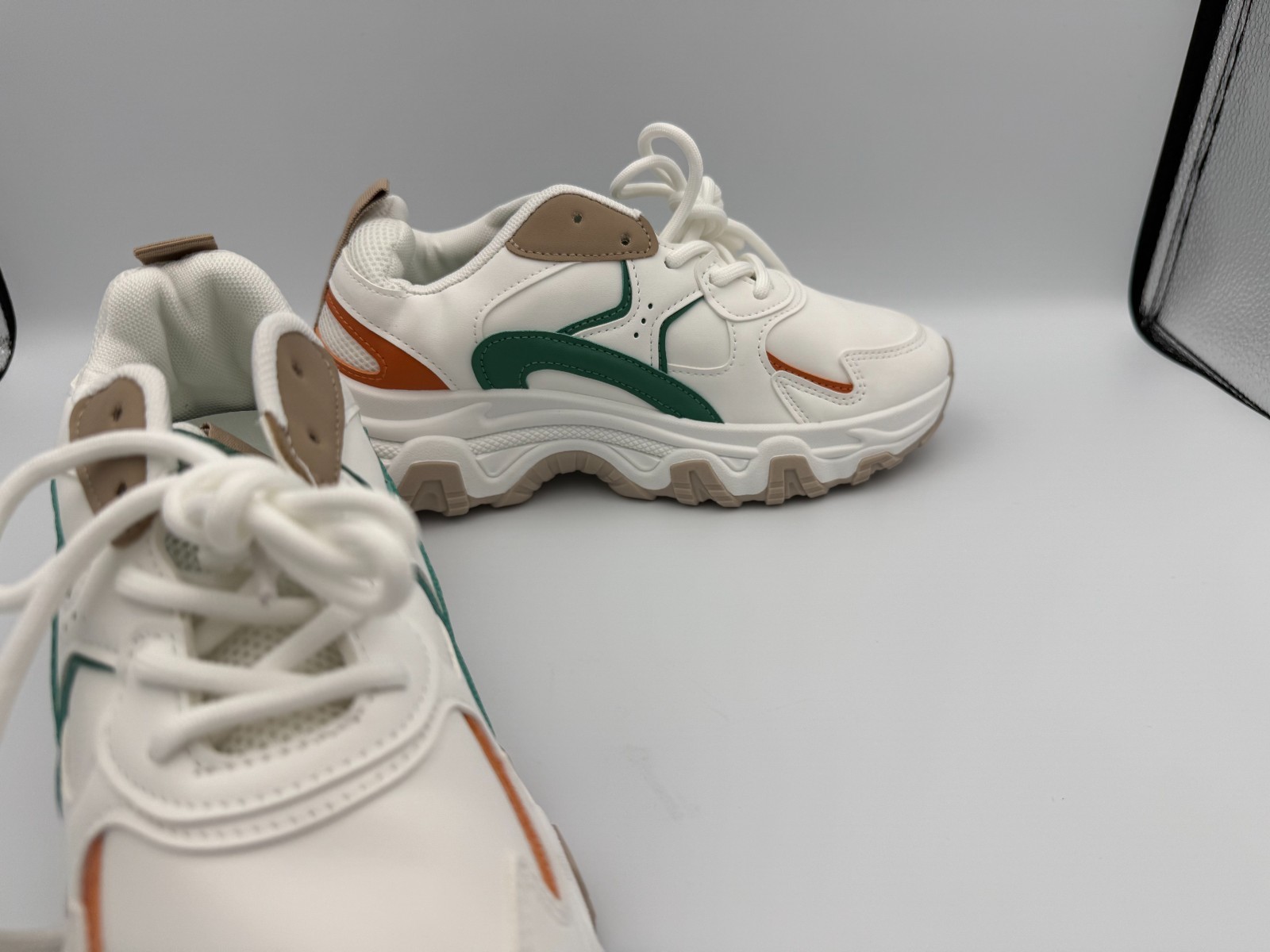 Women’s Chunky Platform Sneakers Size 7.5 White Green Orange Retro Dad Shoes US