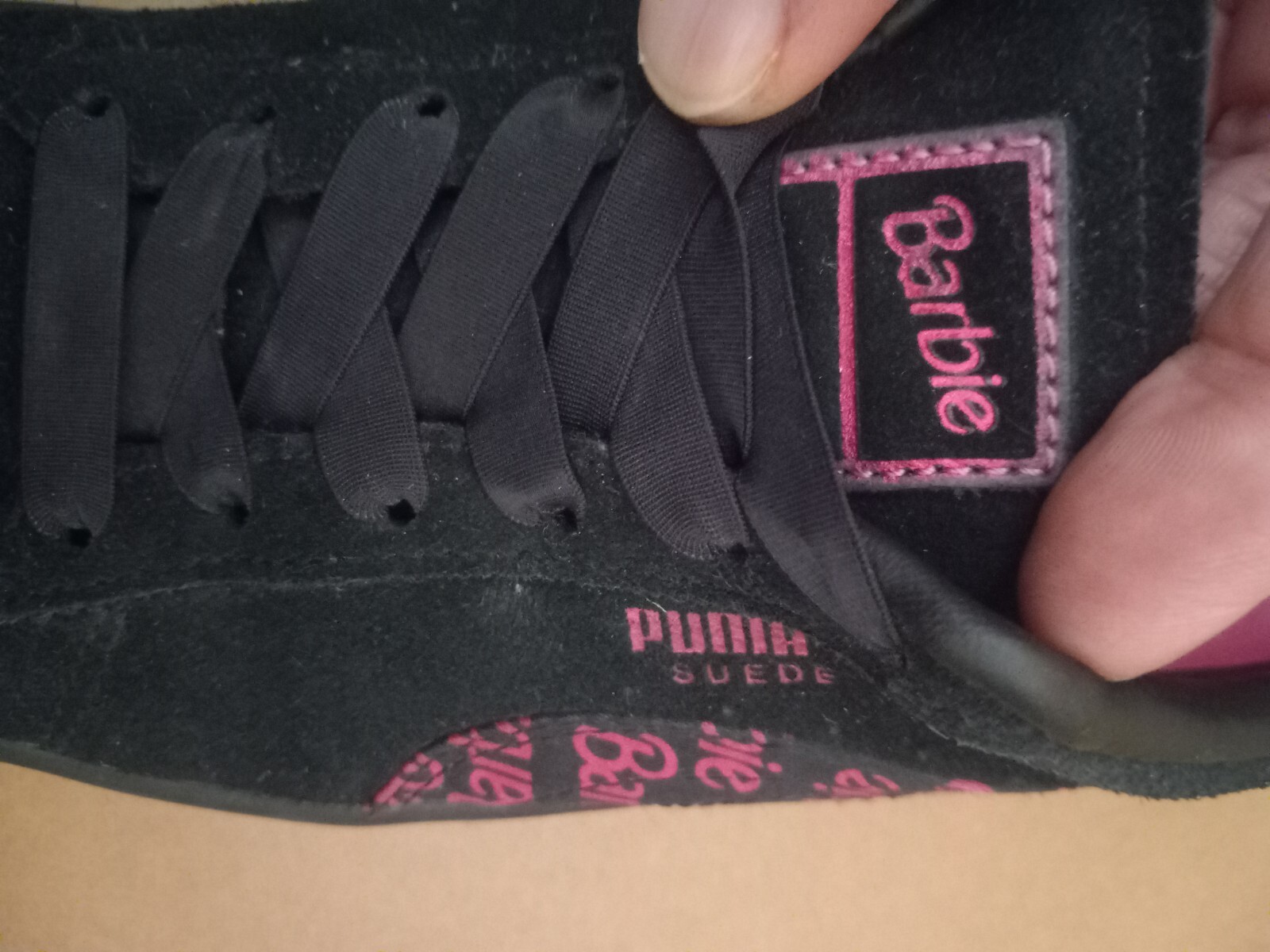 Puma Suede Shoes Barbie 50th Anniversary Classic 366337-01 Size 5.5