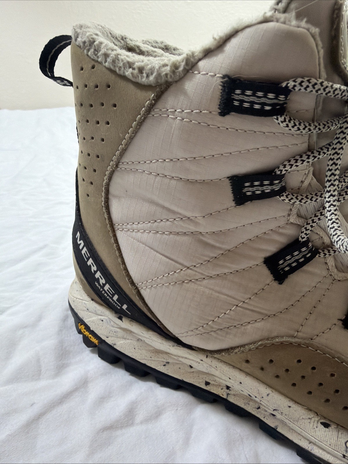 Merrell Antora Sneaker Boot Women’s Size 9 Beige Brown