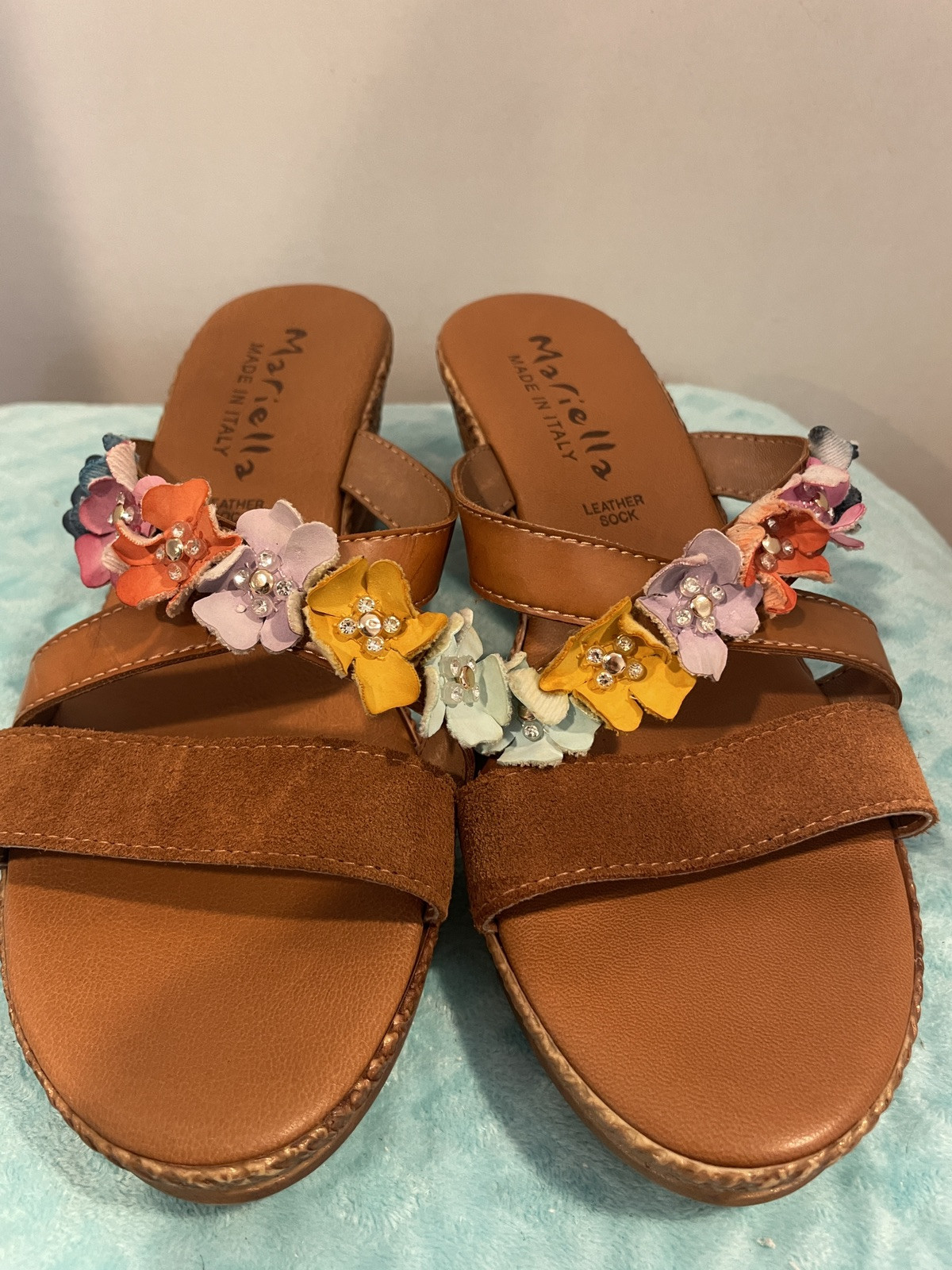 Mariella Floral Wedge Italian Leather Sandal Size 9