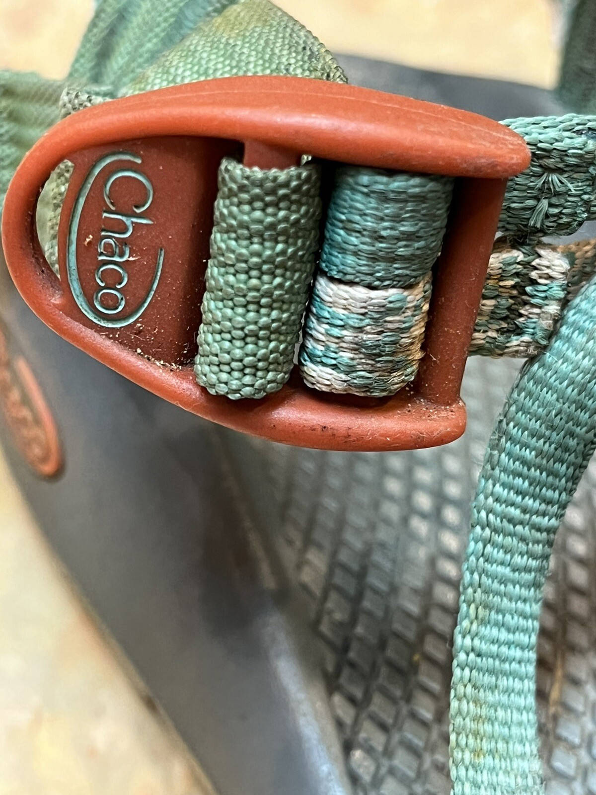 Chaco Z2 Vibram Sports Sandals Classic Hiking Camping Aztec Green Womens Size 10