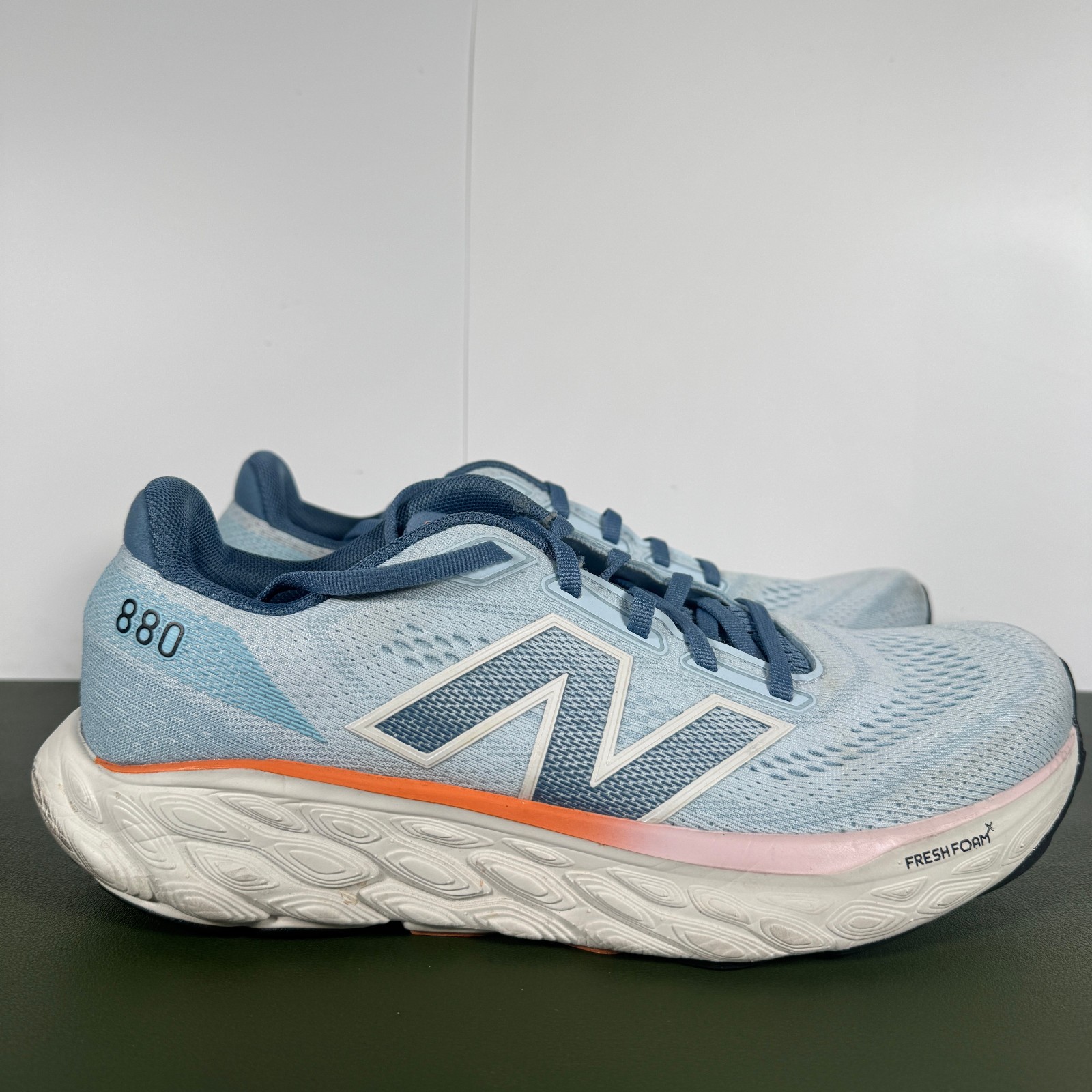 New Balance Womens (9.5 Medium B/M) 880 V14 Cushioned Sneakers