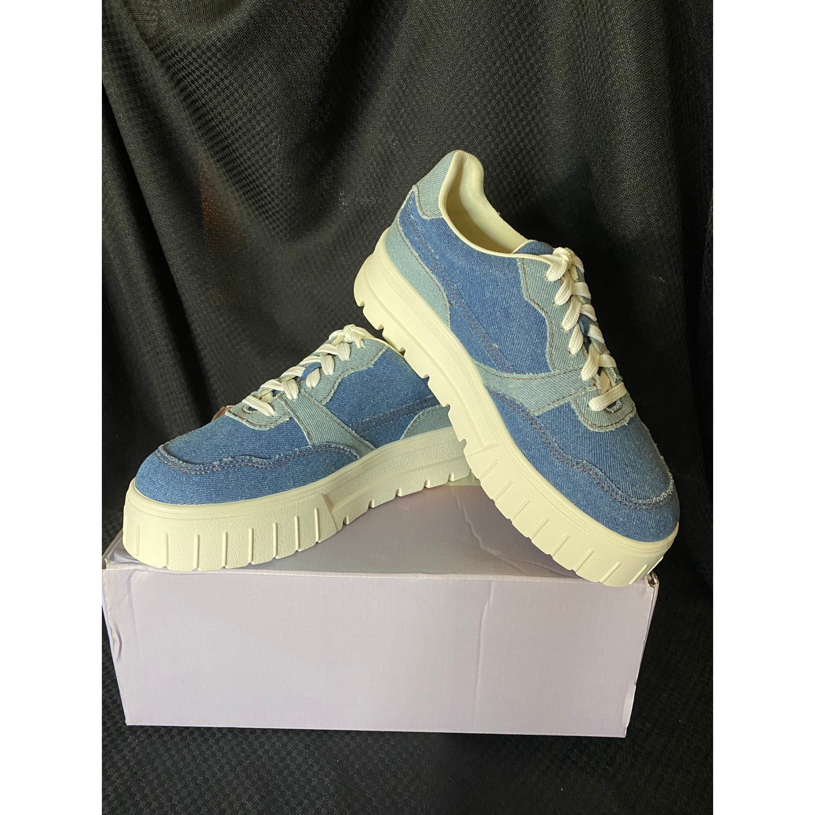 Lisa Vicky Pal-V Denim Platform Sneakers Blue Women’s Size 8 M New in Box