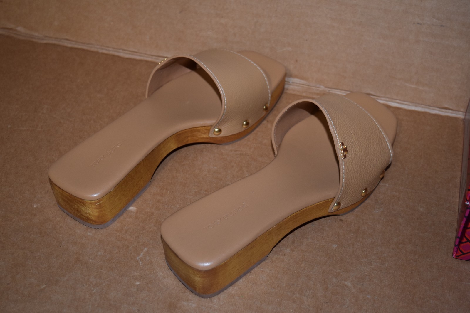 TORY BURCH PASCAL TUMBLED CLOG SANDALS TIRAMISU, 7, 7.5, 10.5