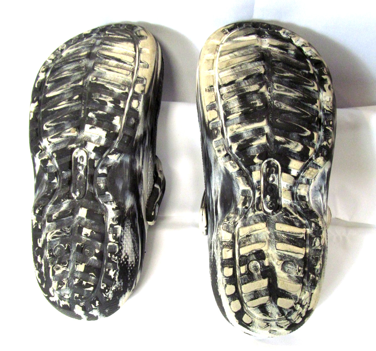 Crocs Baya Lined Clogs Black/Creme Faux Fur Fuzzy Size Women’s 7 Men’s 5