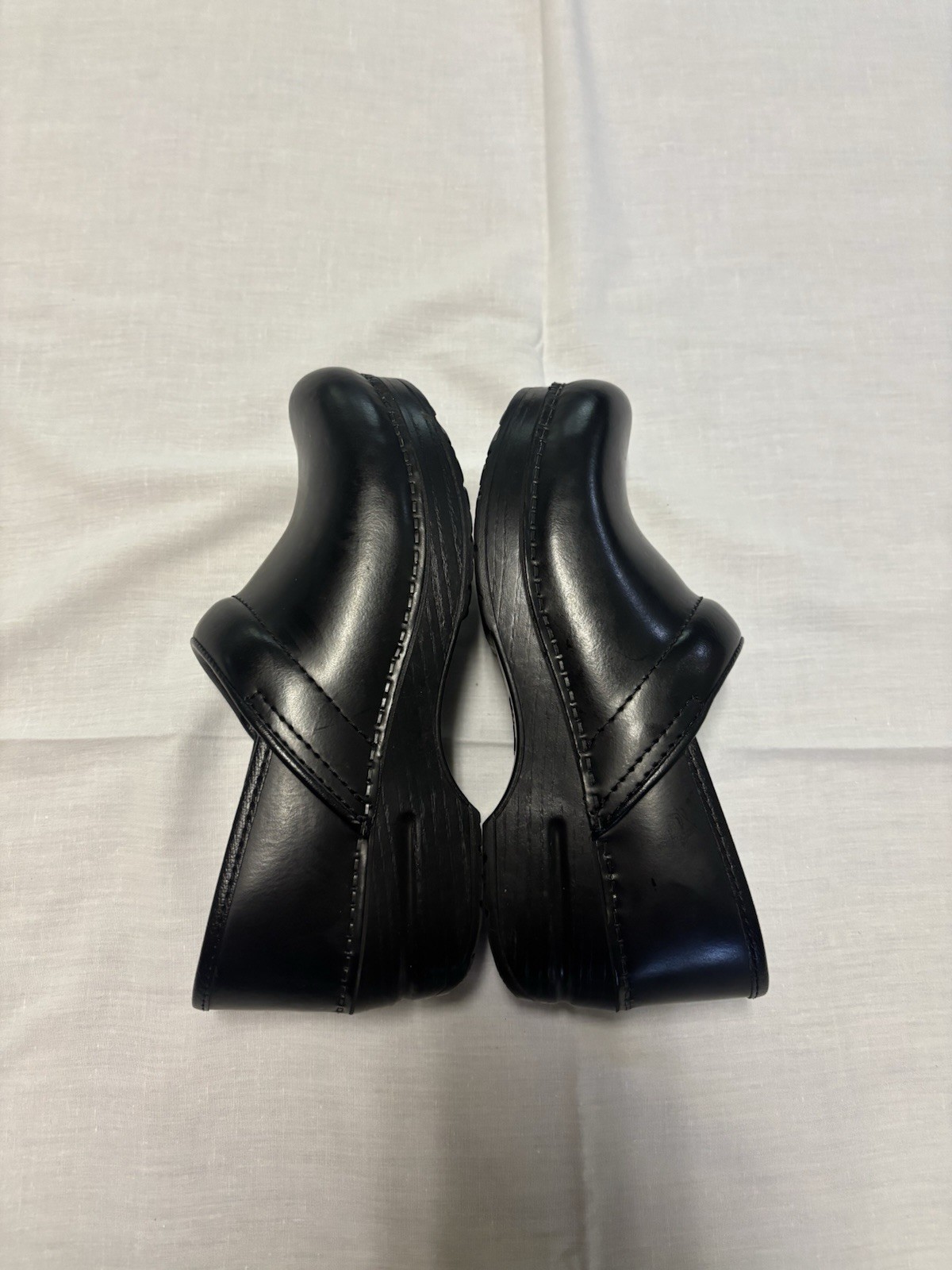 Dansko Professional Women’s Black Leather Slip-On Clogs Comfort US 5.5