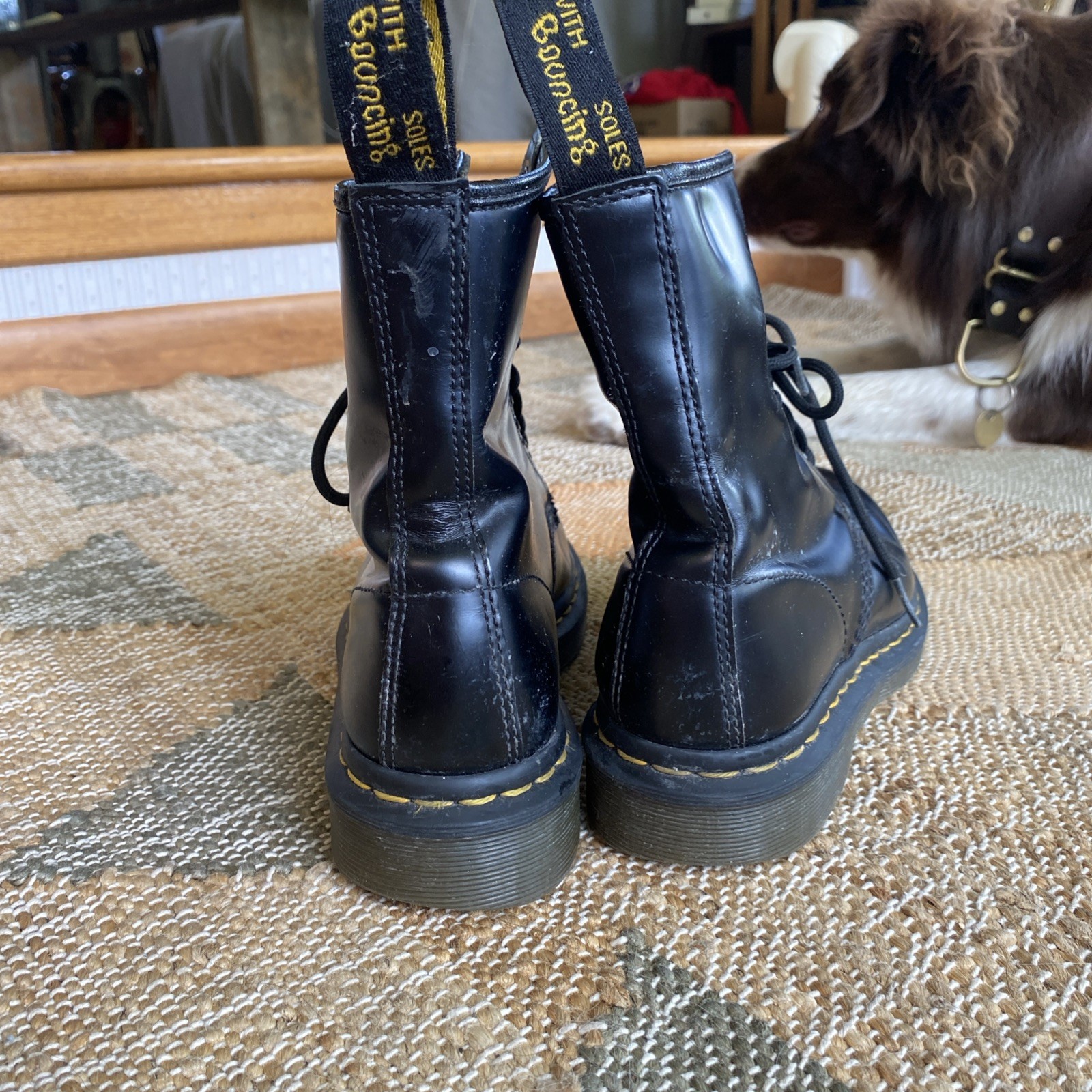 Dr. Martens 1460 Women’s Original Smooth Leather Lace Up Boots – Black, Size 8
