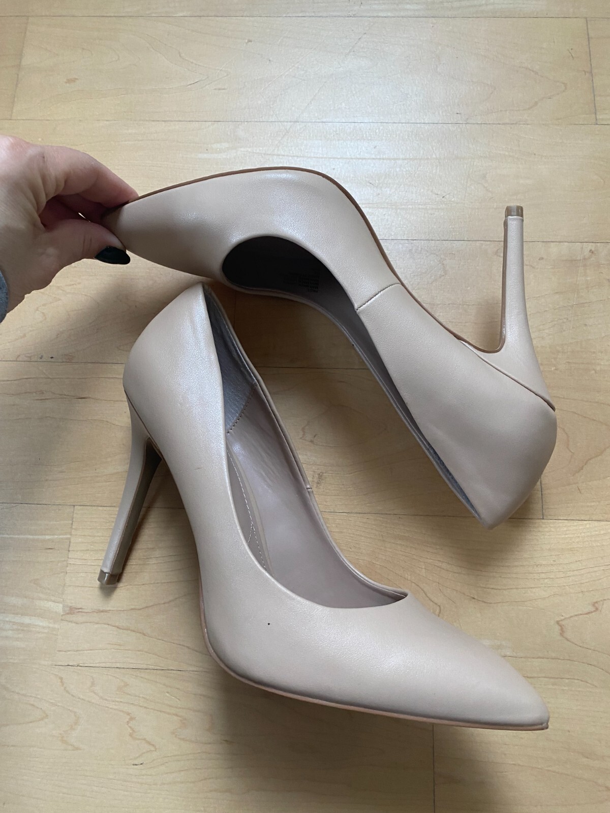 Charles by Charles David BNWT «Pact» beige pump heel NEW