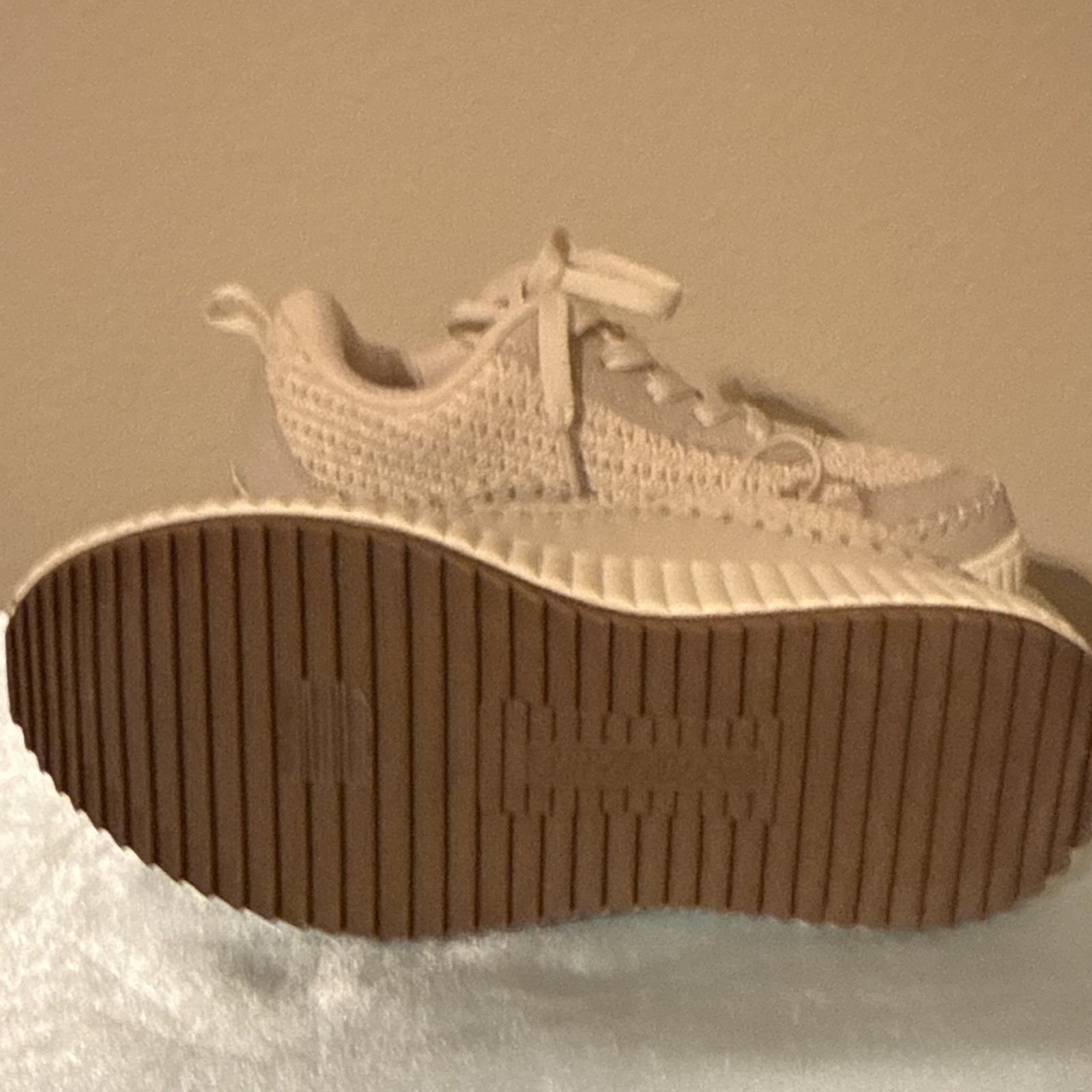 Dream Pairs Beige Canvas Low Top Lace-Up Athletic Sneakers Unisex Adults