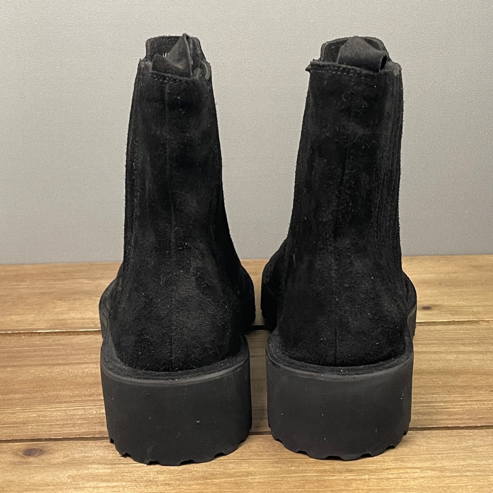 Seychelles Women’s Cashew Water Resistant Ankle Boots Size 7.5 Black Suede Lug
