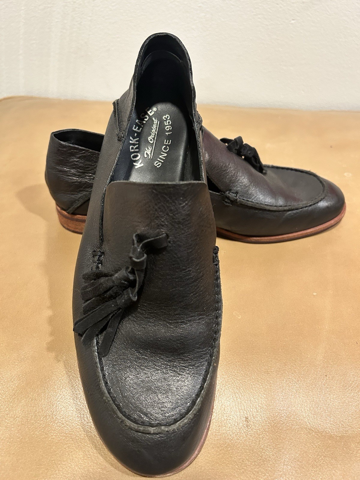 Kork Ease Women Size 9 Black Leather Tassels Loafer Slip On Comfort Shoes