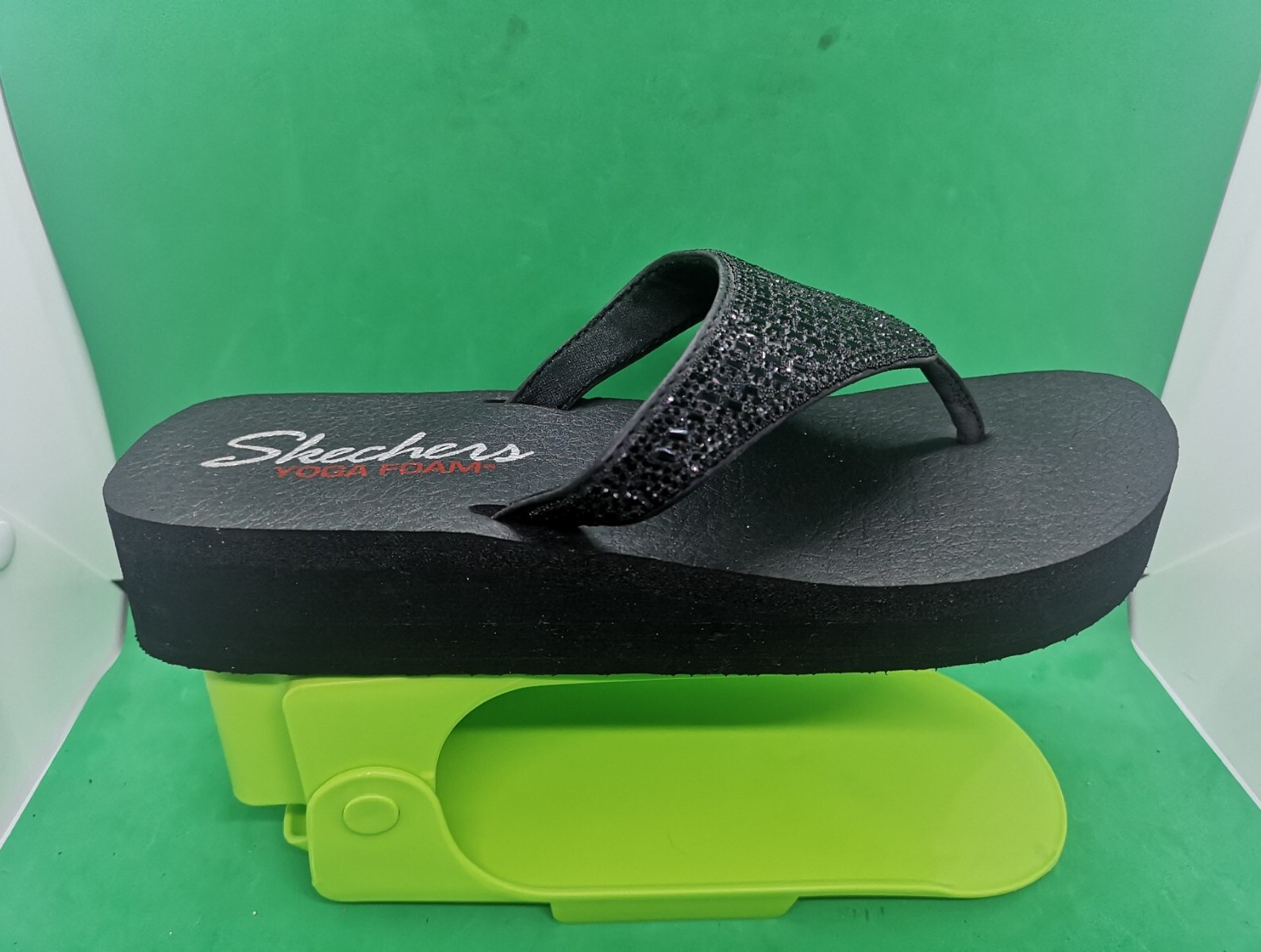 Skechers Yoga Foam 31601 Slip On Thong Flip Flop Sandals Women Sz 10 Black bling