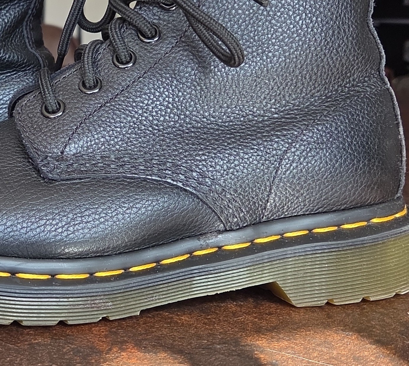 Dr. Martens Pascal 1460 Virginia Leather Boots for Women, Size US 6 – Black