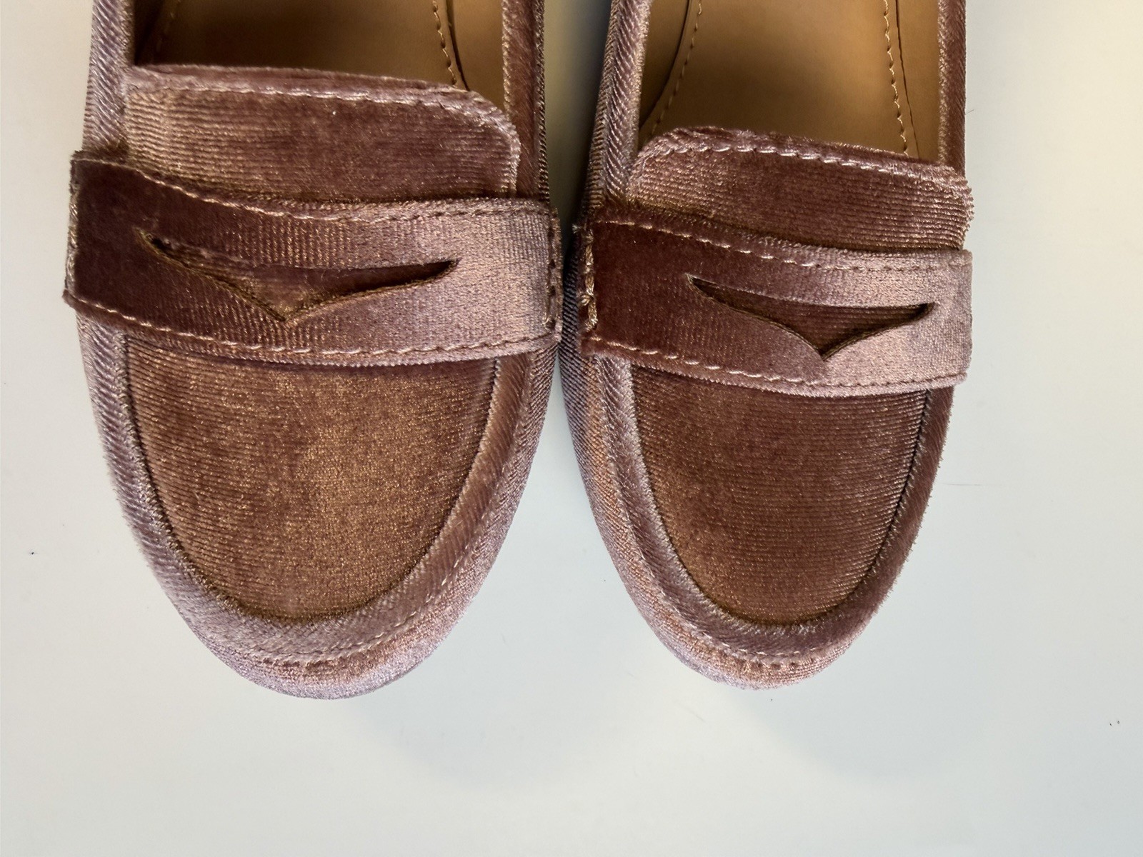 Madden Girl Women’s Carmello Flats Blush Velvet Suede Slip on Loafer Size 6 M