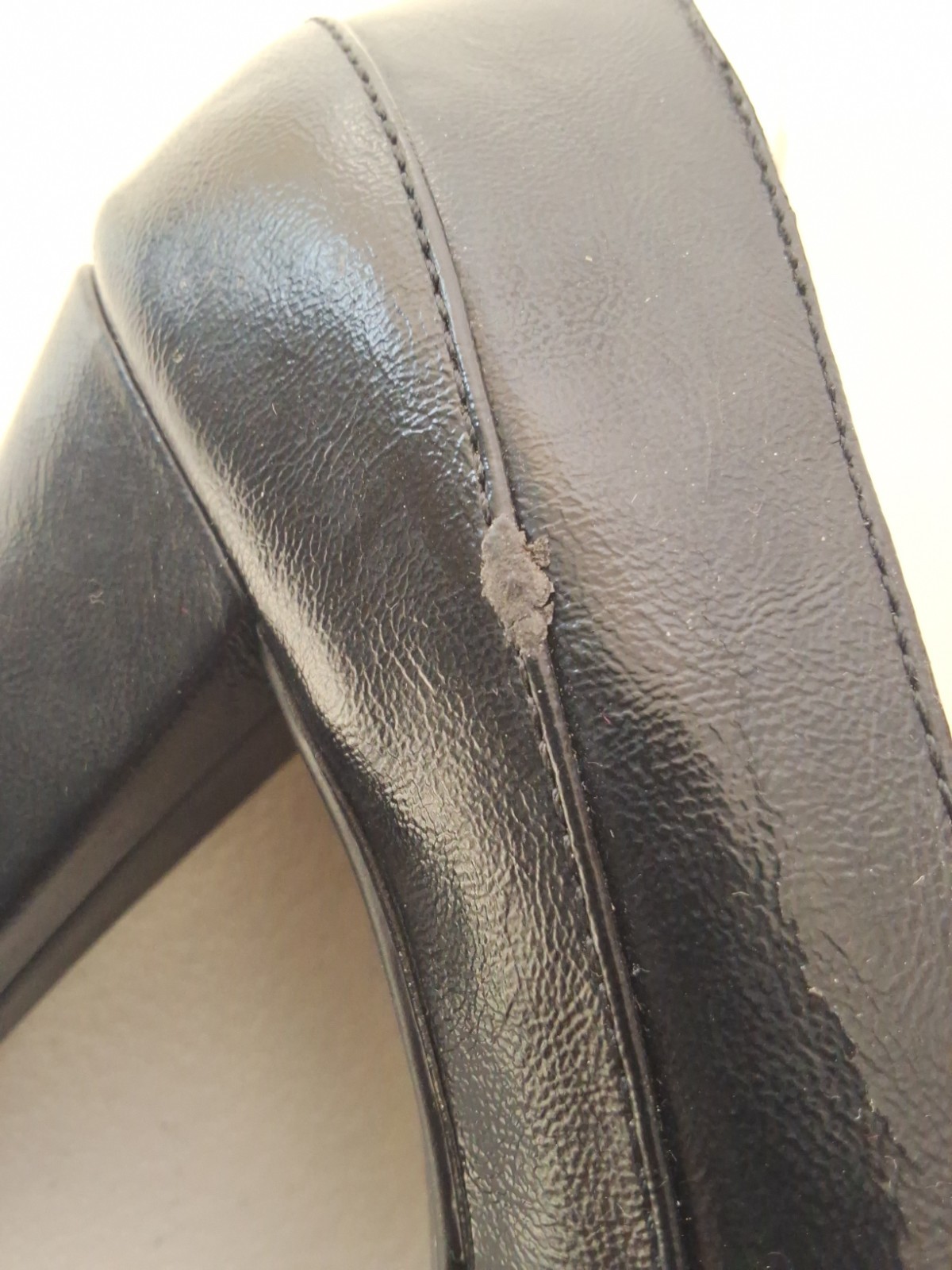 AEROSOLES A2 Pumps 3.25″ Heels Faux Leather Peep Toe Sz 7 Some Worn Spots