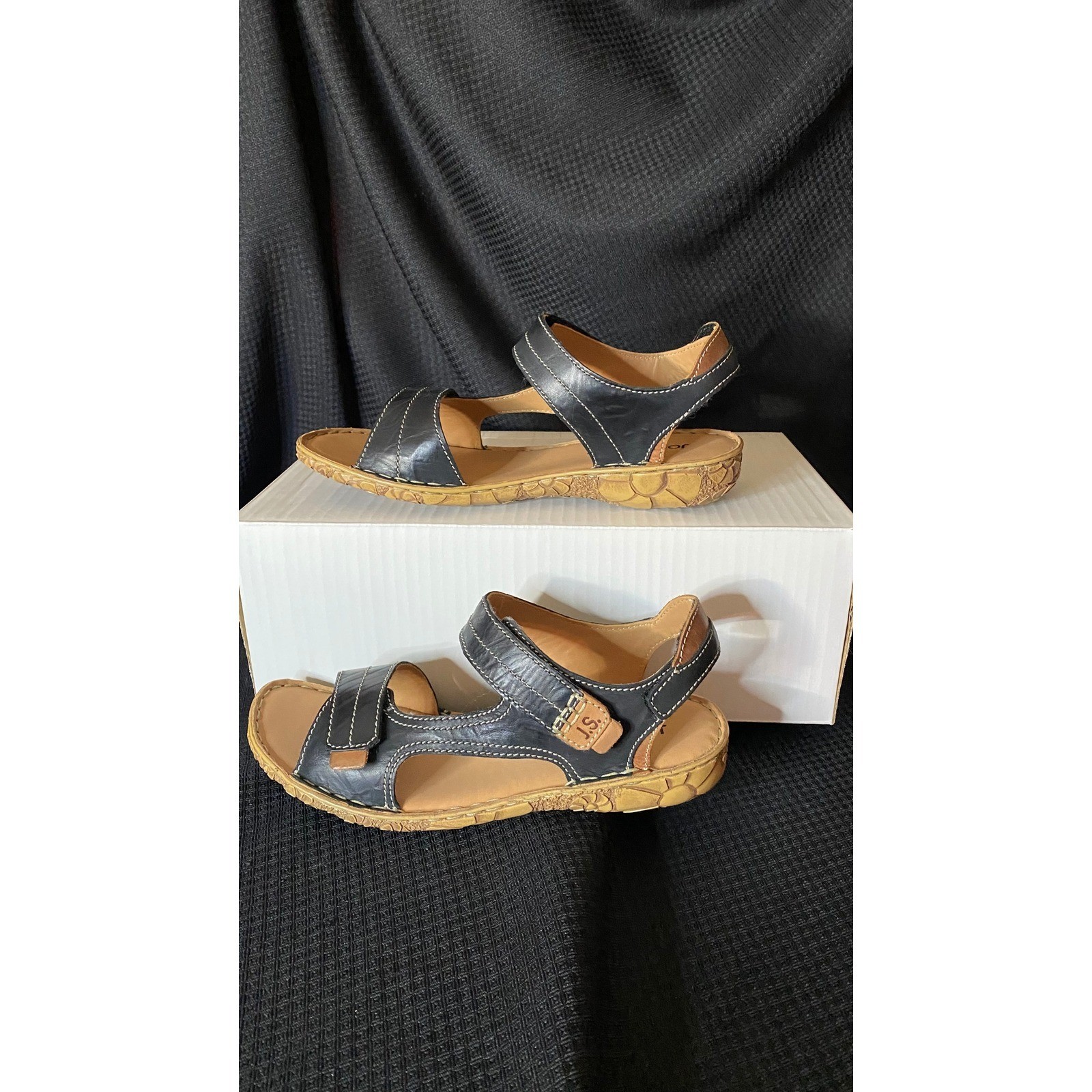 Josef Seibel Black Leather Adjustable Slingback Sandals Womens Size 6.5 Euro 37