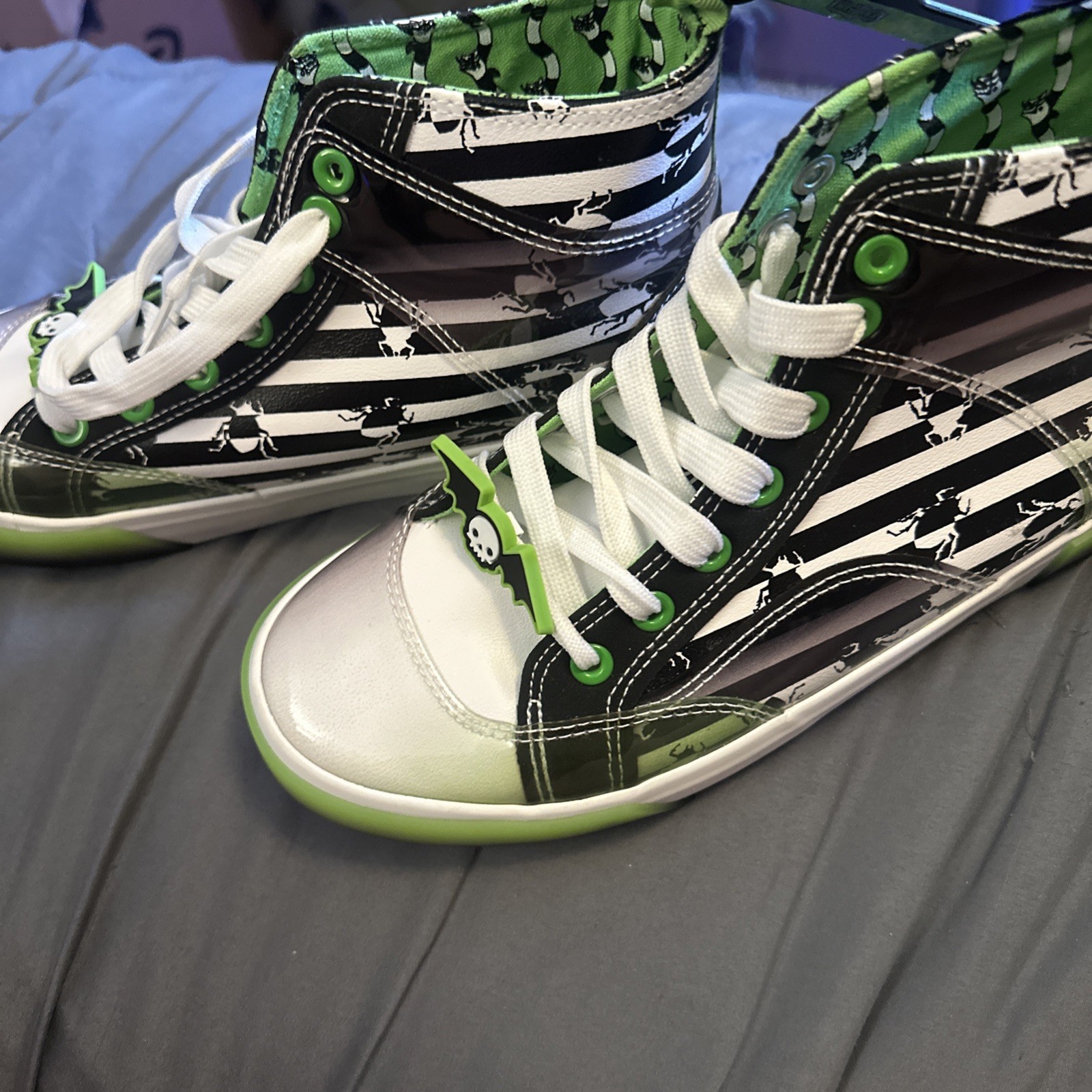 Beetlejuice Glow-In-The Dark Shoes Womens Size 8 High-top Sneakers View Last Pic