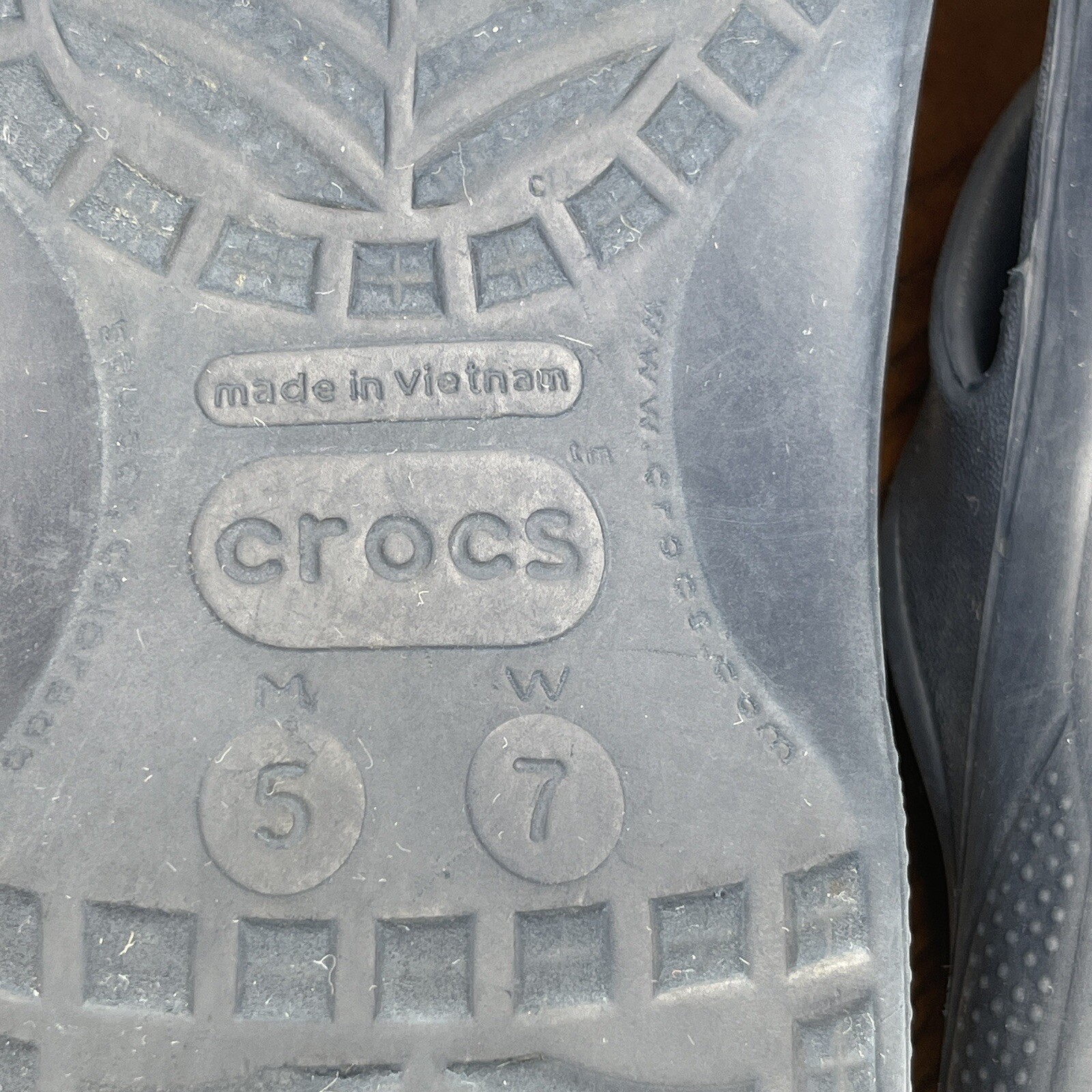 Crocs Baya Sandals Women’s 7 Blue Comfort Thong Flip Flop Slip On Water Shoe
