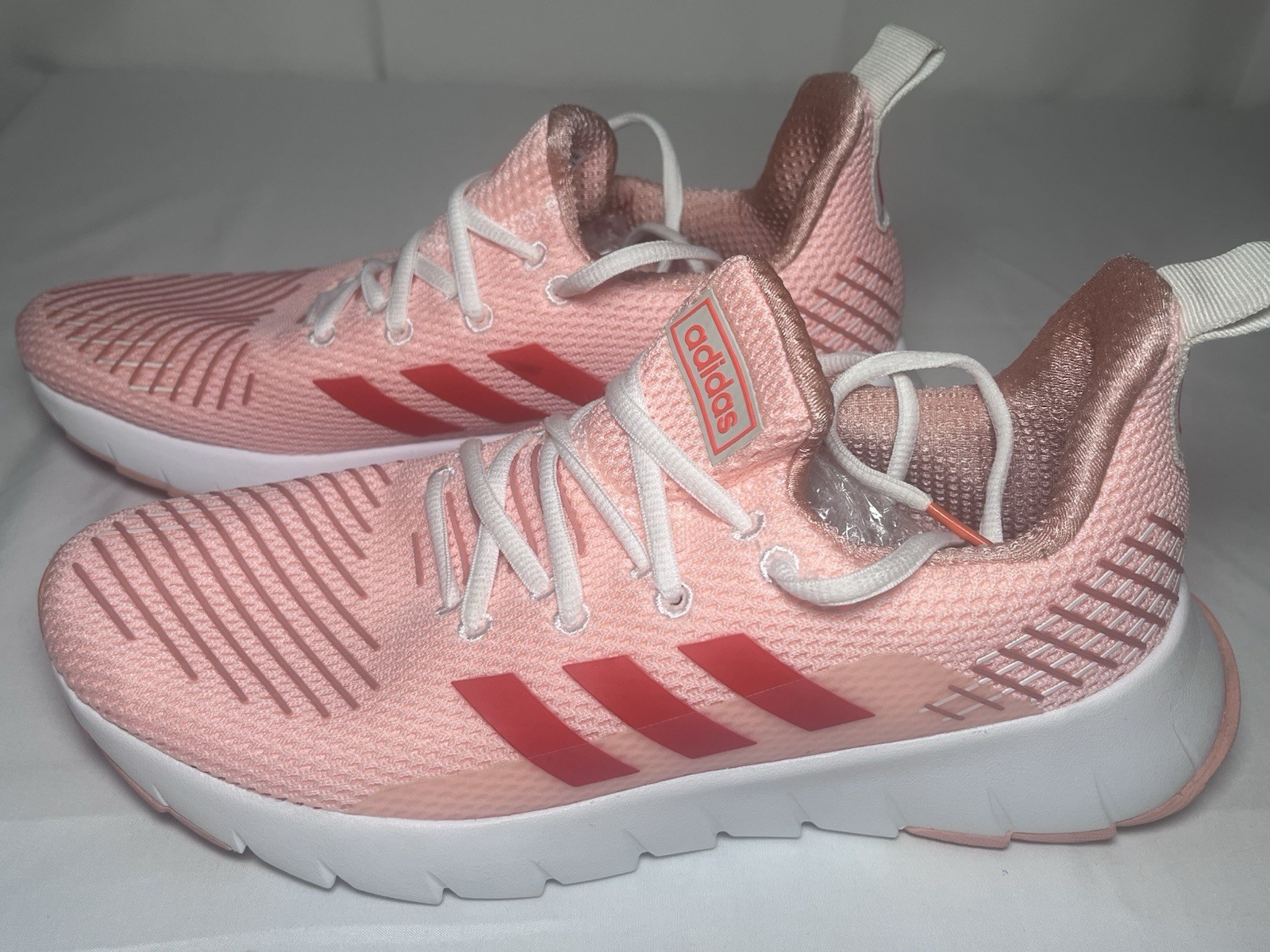 adidas QT Racer Sport Pink/White/Red Women’s Low Top Sneakers F35567