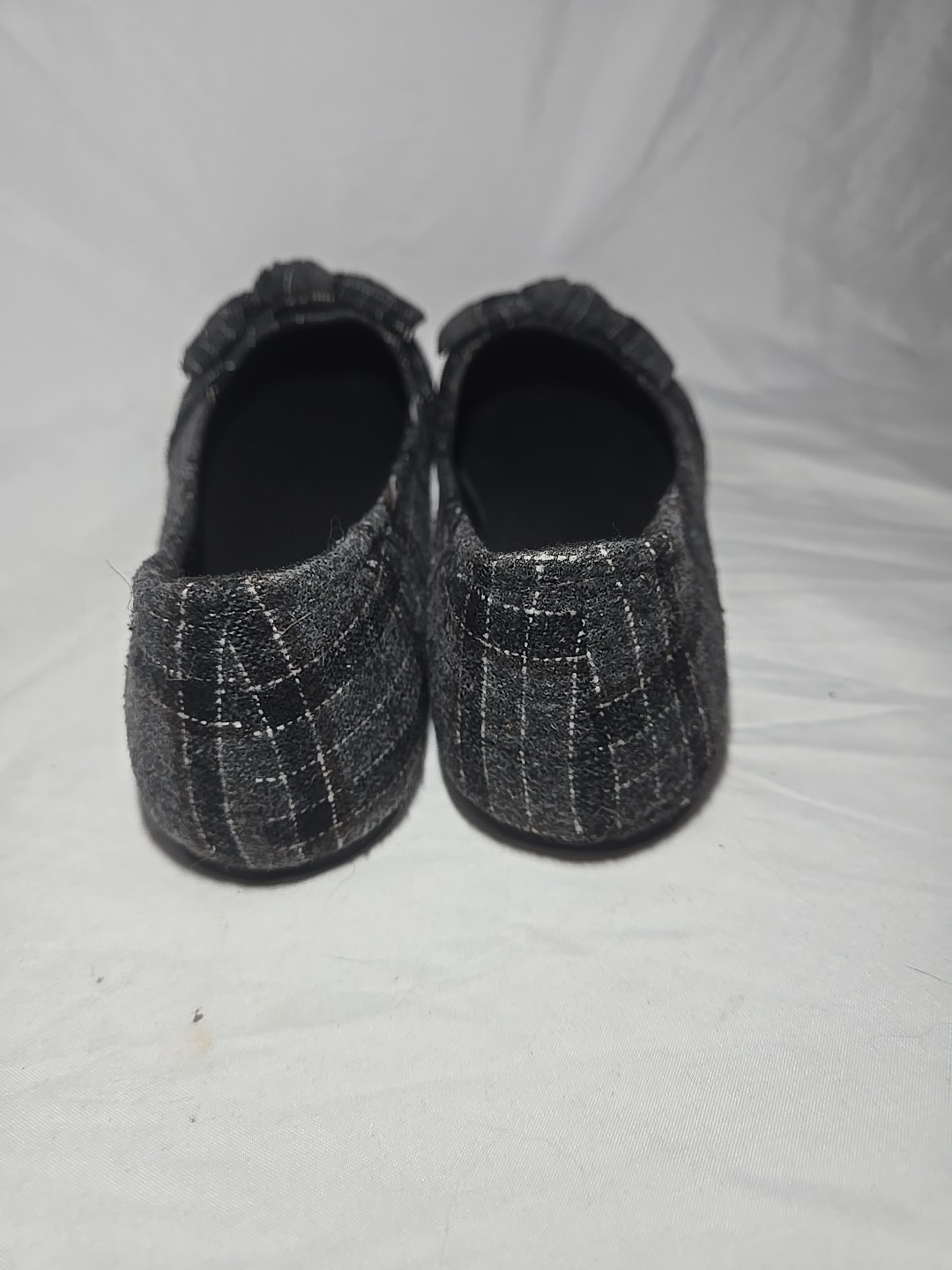 American Eagle Gray/Black Plaid Flannel w/Bow Accent Ballet Flats Size 6.5
