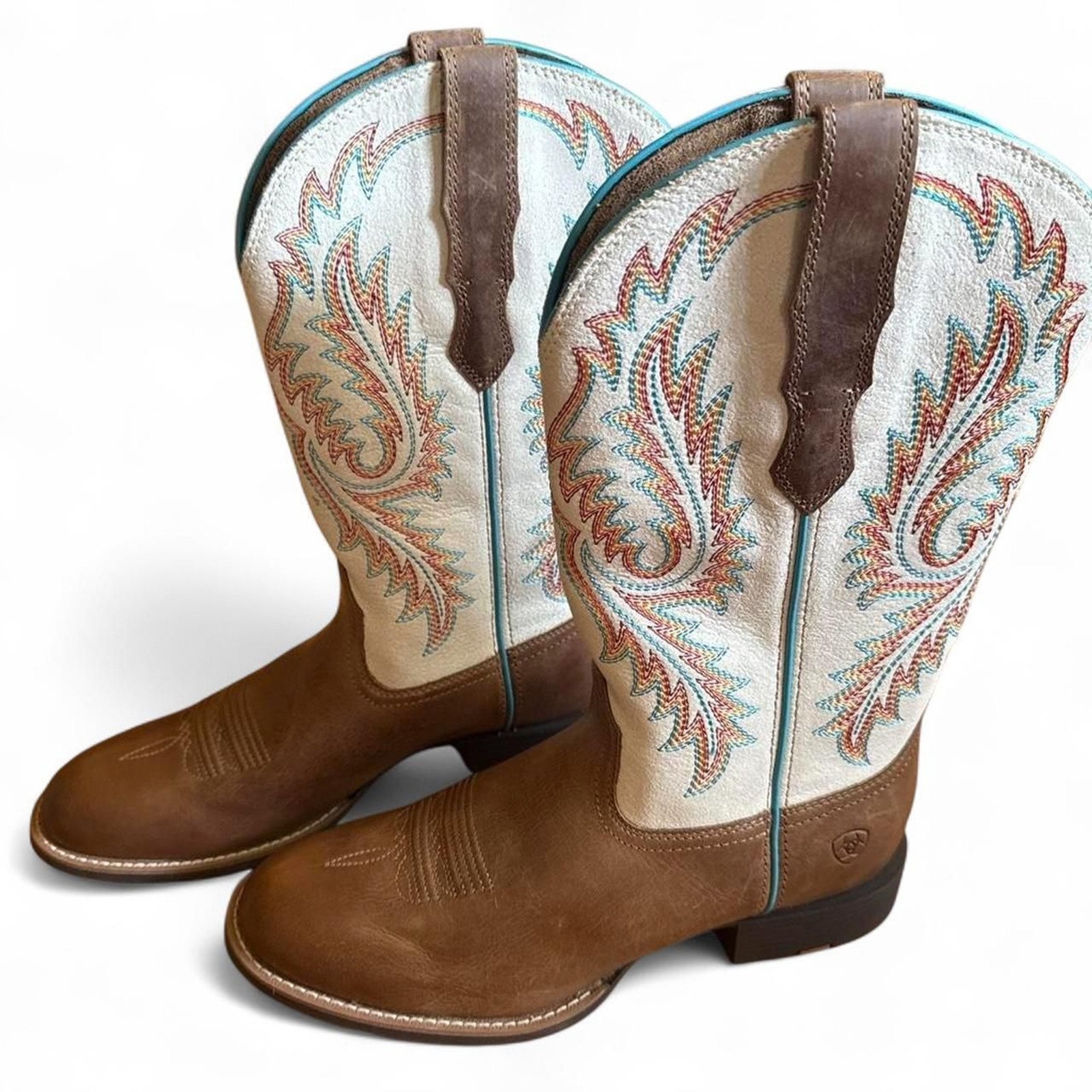 Ariat Women’s Round Up W Toe StretchFit Western Boots 10B Sandstorm/Ivory NWOT