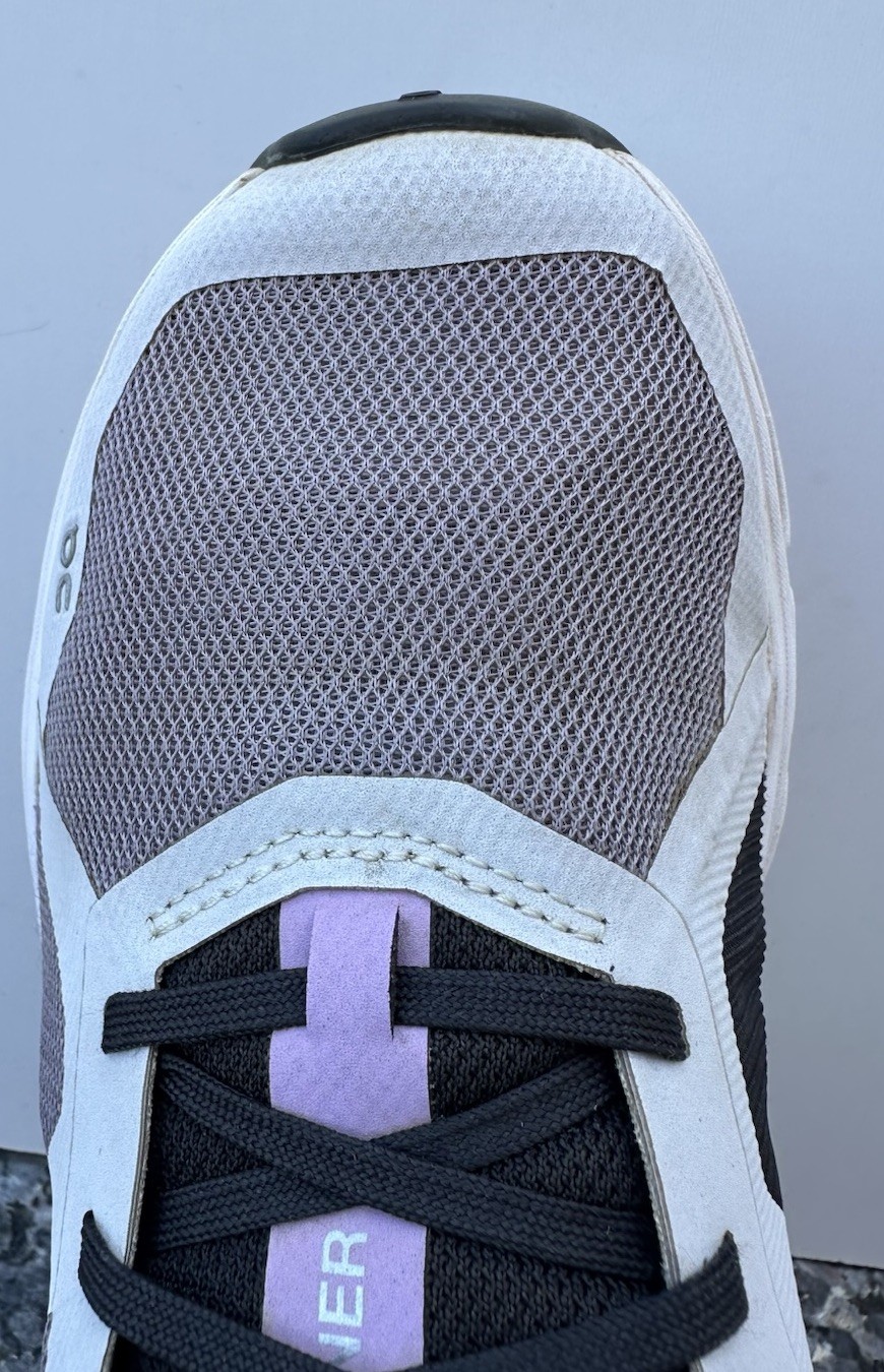 On Running Cloudrunner White Heron Shoes Women’s US 8.5 Grey Lavender Athletic