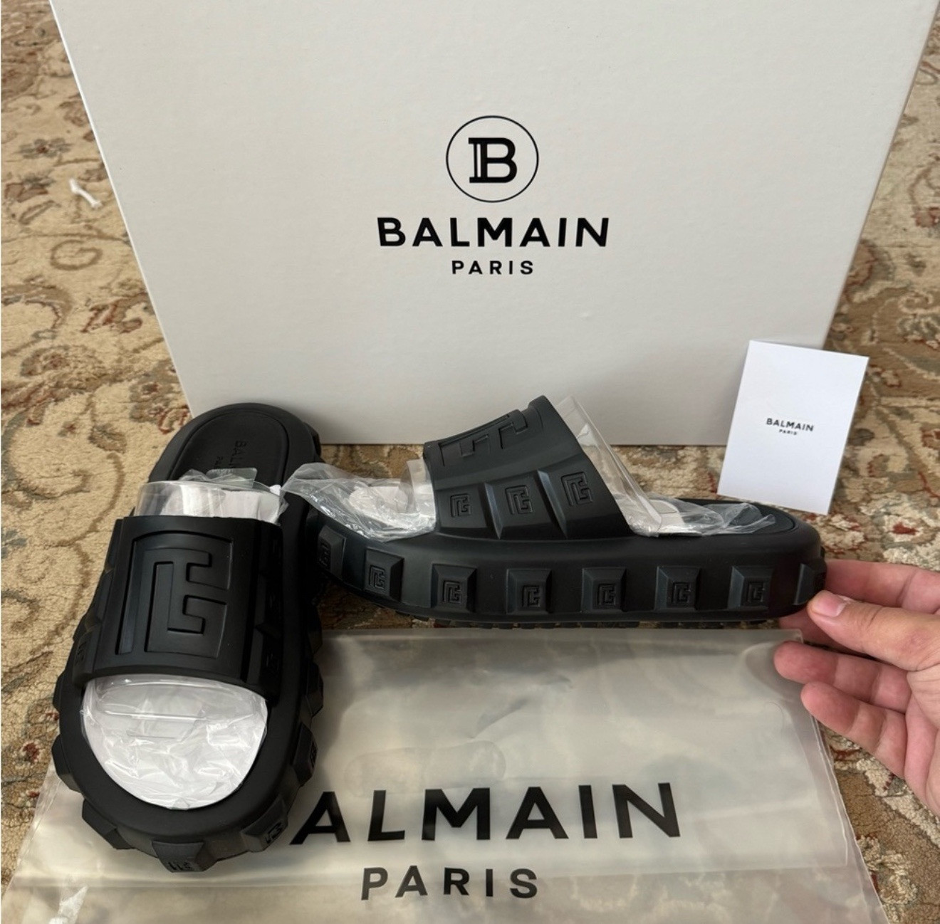 Brand New Balmain Womens Black Ari Rubber Slides Sandals US 6/7 EU 36/37