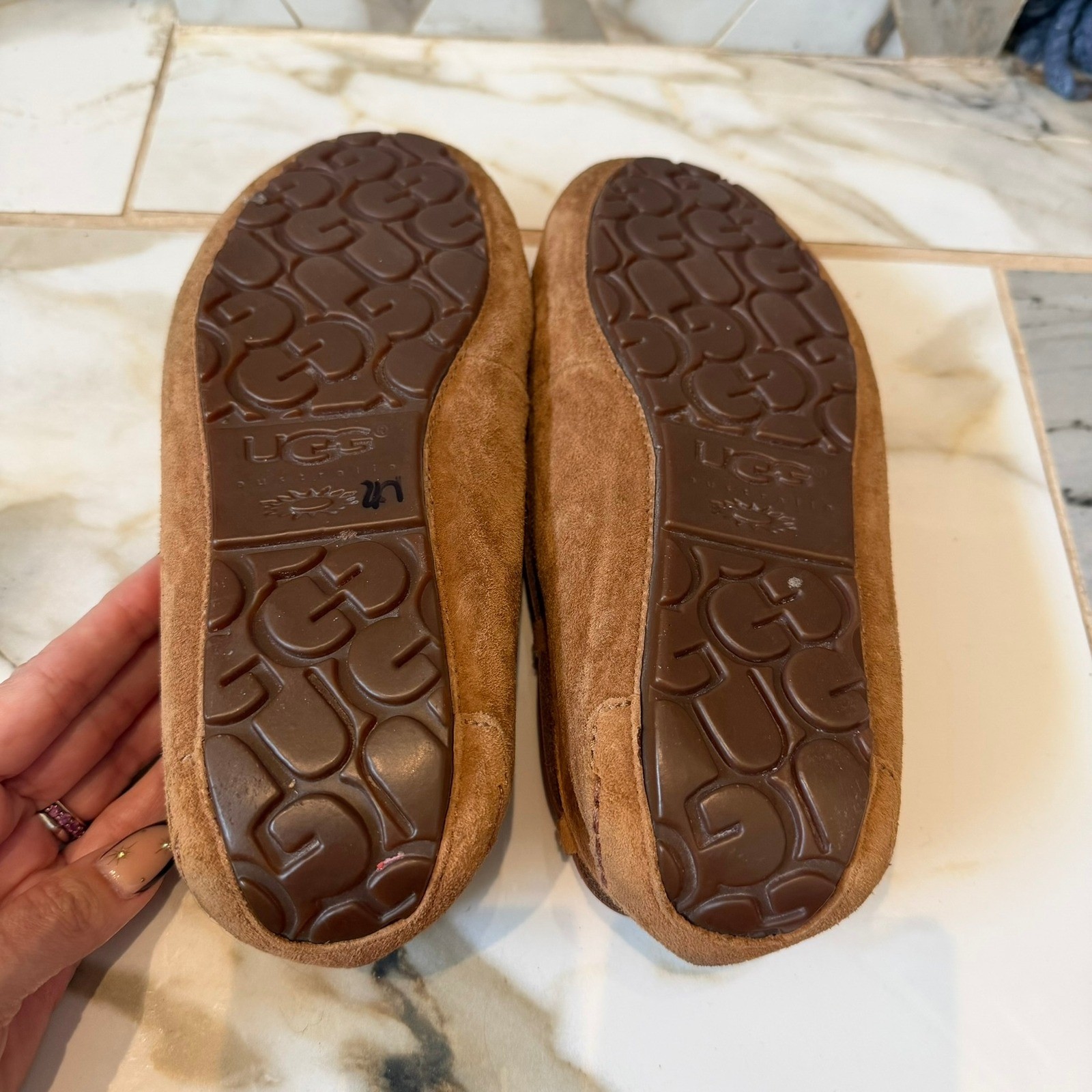 UGG Australia Dakota Chestnut Suede Sheepskin Moccasin Slippers Womens 8 5612