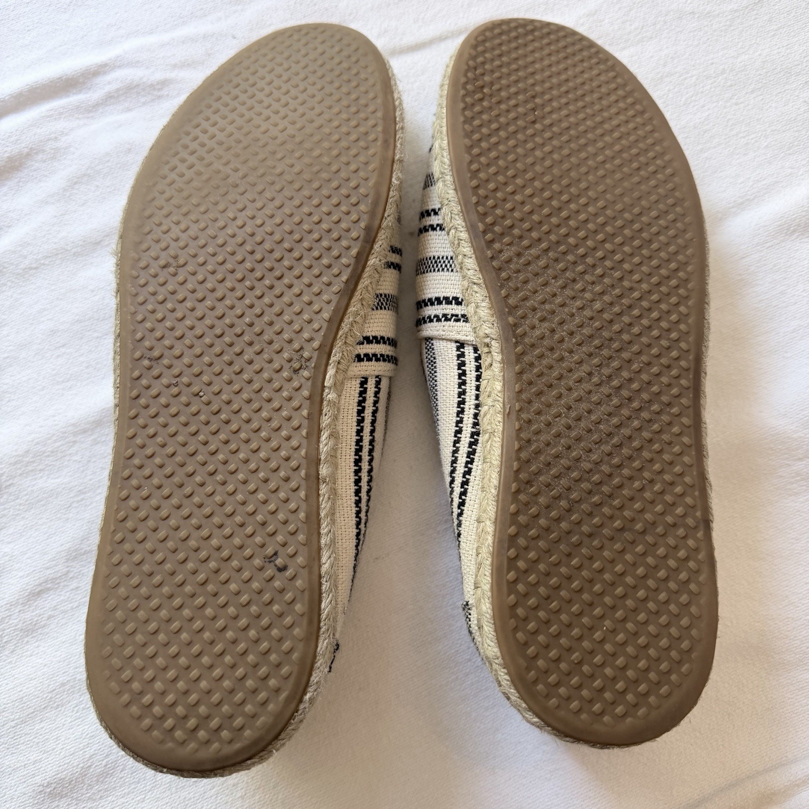 TOMS Women’s Canvas Striped Espadrille Slip-On Flats Beige/Black US 8