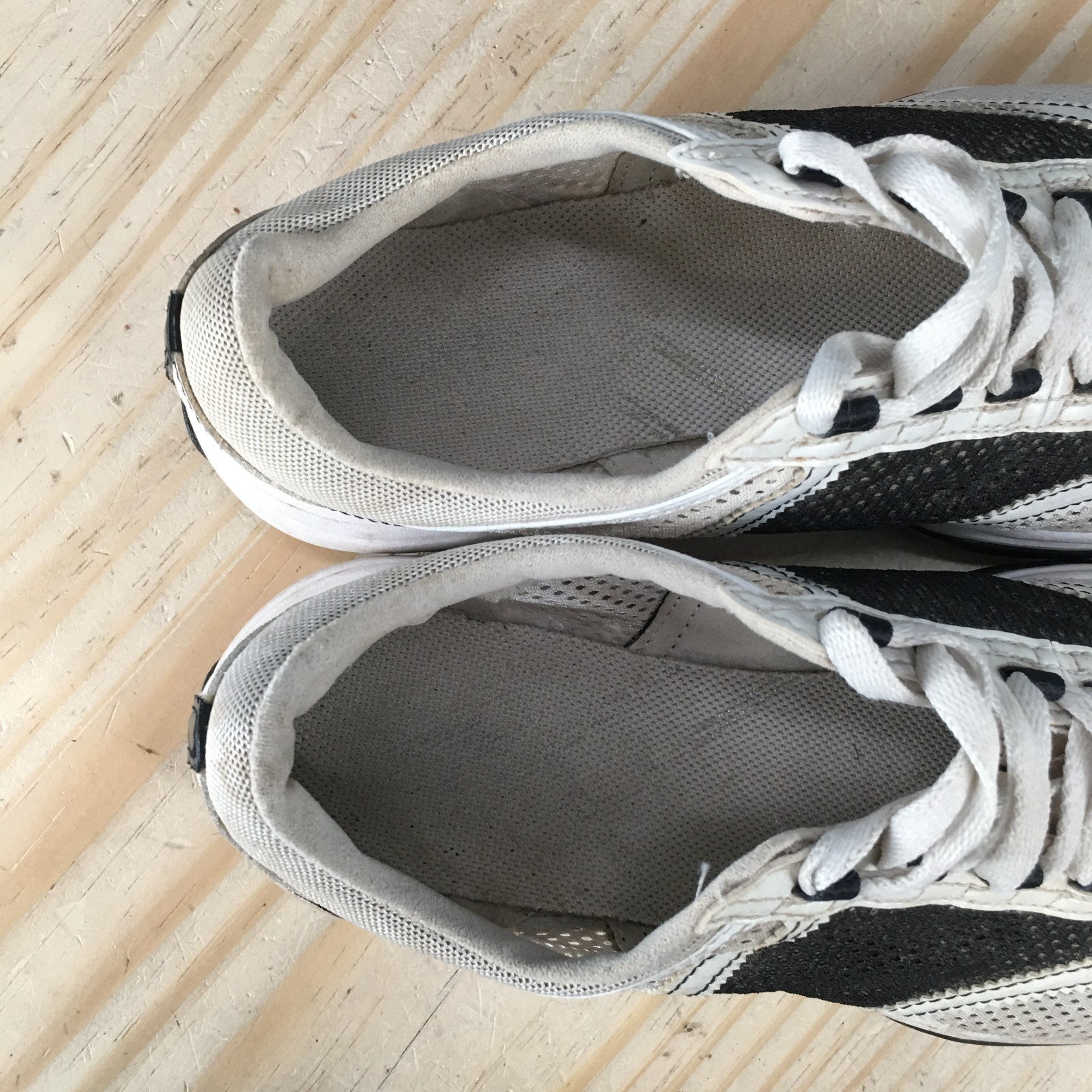Vintage Nike Shoes Womens 6.5 Air Channel Tac Sneakers 335942-101 Black White