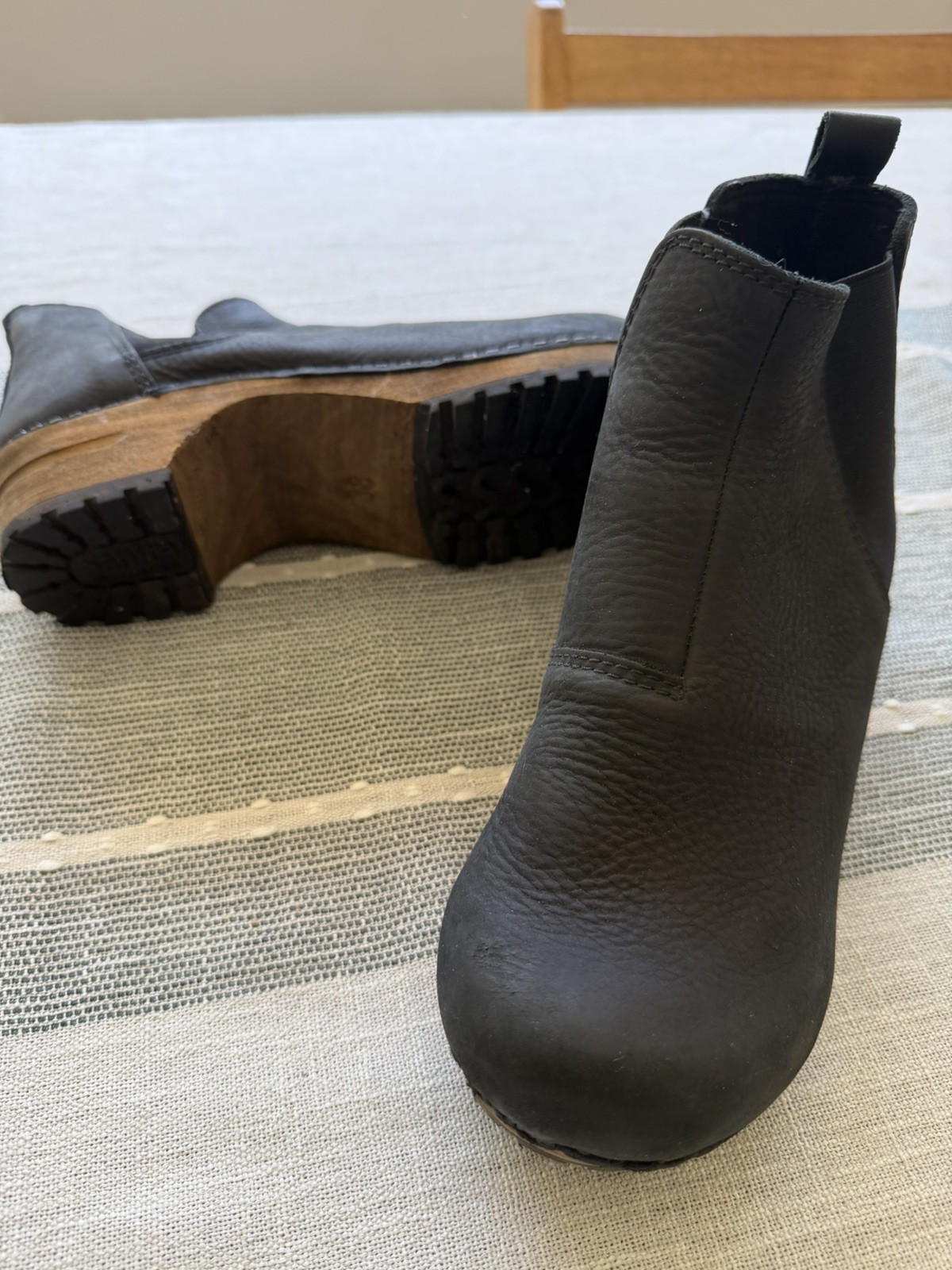 SANITA Hudson Wood Clog Boot Black Womens 7.5 EU 38 Nubuck Leather Chelsea
