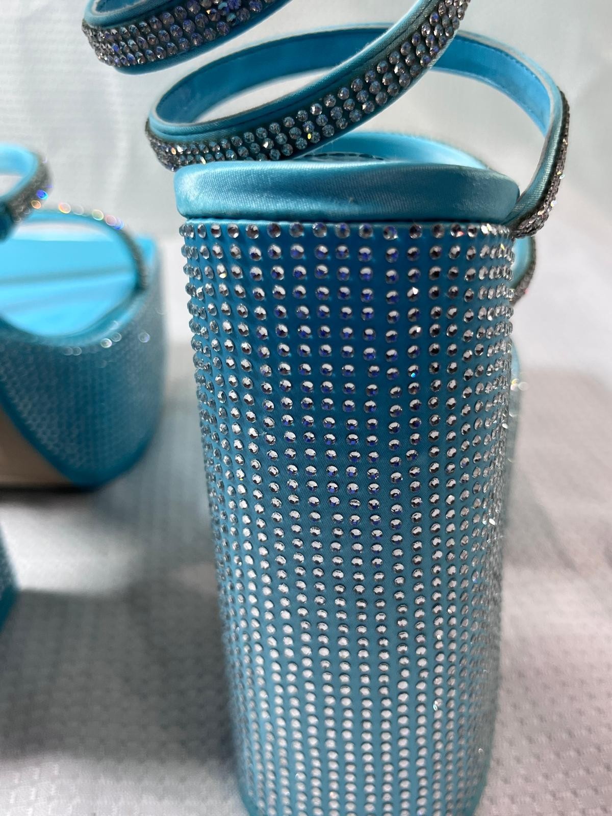 Steve Madden Campari Blue Rhinestone Spiral Wrap Platform Sandals Size 7.0