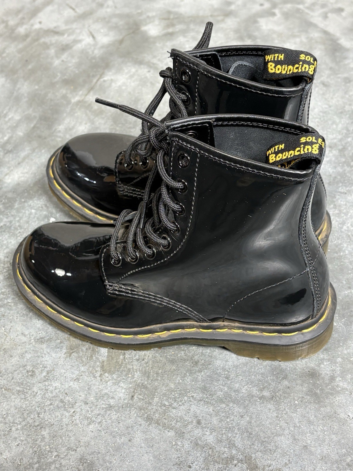 Dr. Martens 1460 Black Leather 8-Eye Lace Up Combat Boots W Size 6 M Size 5