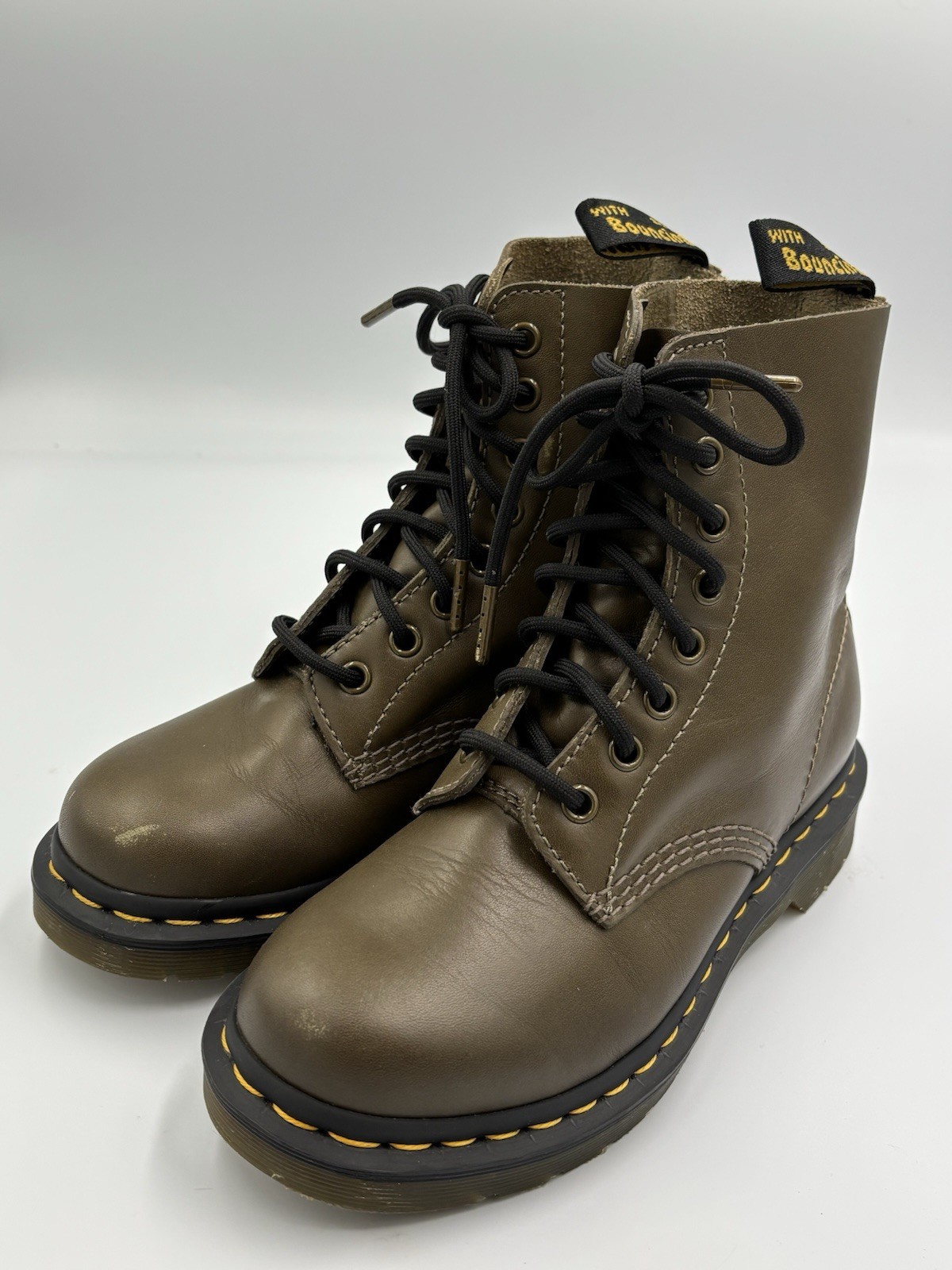 Dr Martens Size 36 Olive Green Boots 1460. Unisex