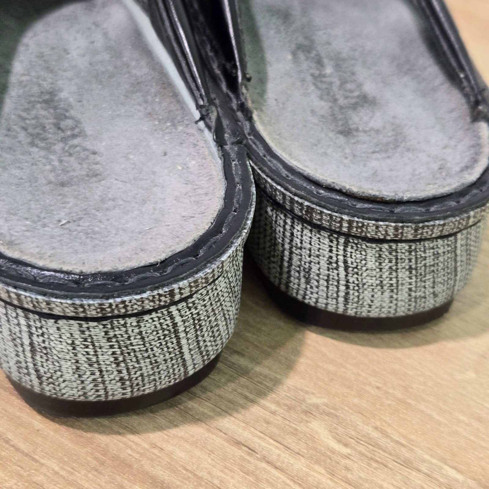 Naot Ardisia Slide Sandals Womens 41/10-10.5 Black Leather Comfort Shoes 234344