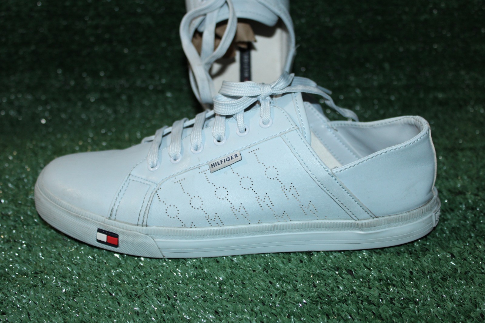 Tommy Hilfiger Womens TWLAMONTE-R Tennis Shoes Light Blue Casual *READ*