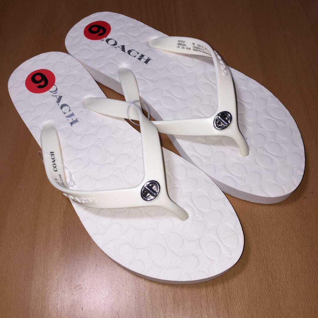 Coach Abbigail Flip Flops Turnlock Logo Thong Rubber Sandals Red Black Ivory
