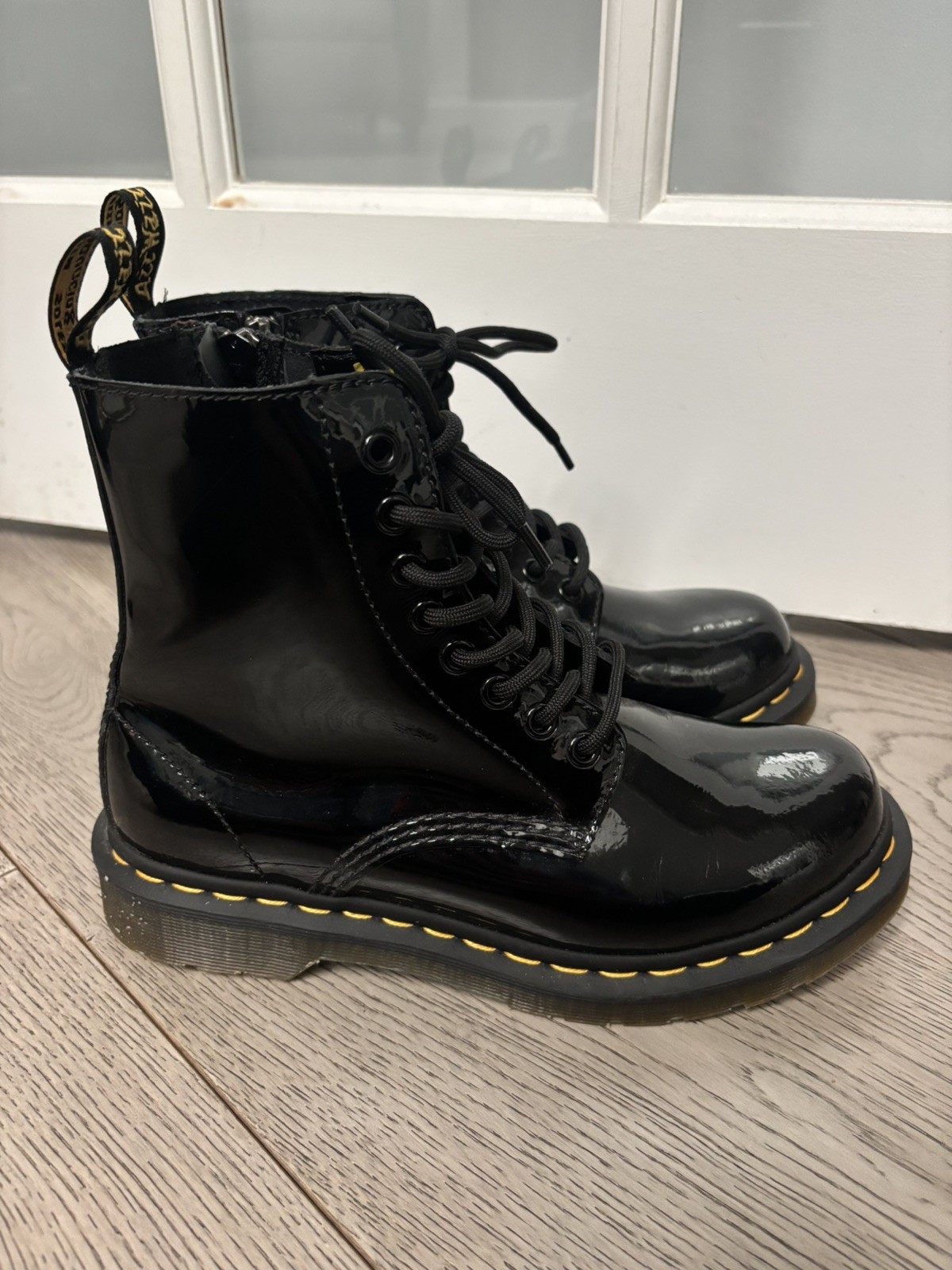 Dr. Martens 1460 Black Patent Leather Boots Women’s US 7 NWOB Shiny Classic Docs