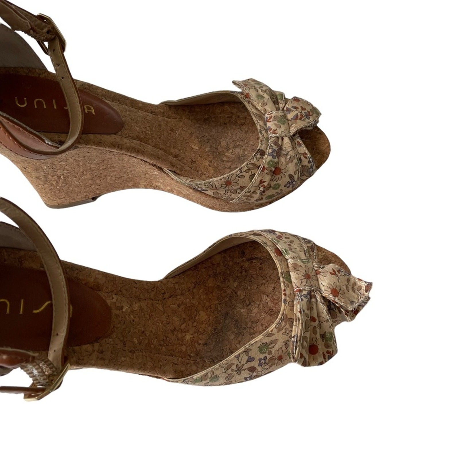 Unisa Wedge Floral Cork Peep Toe Neutral Tan 7 GUC