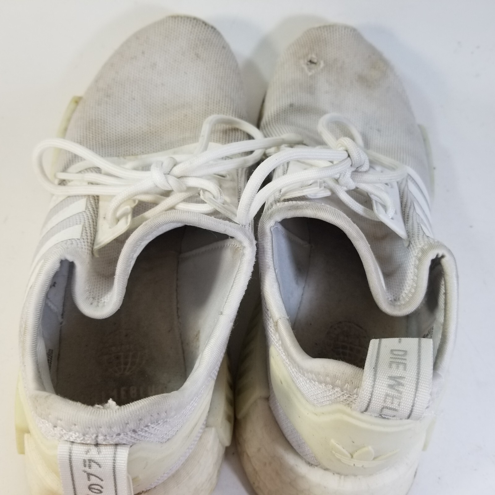 Adidas Originals Women’s NMD R1 Running Sneakers Size 8 US